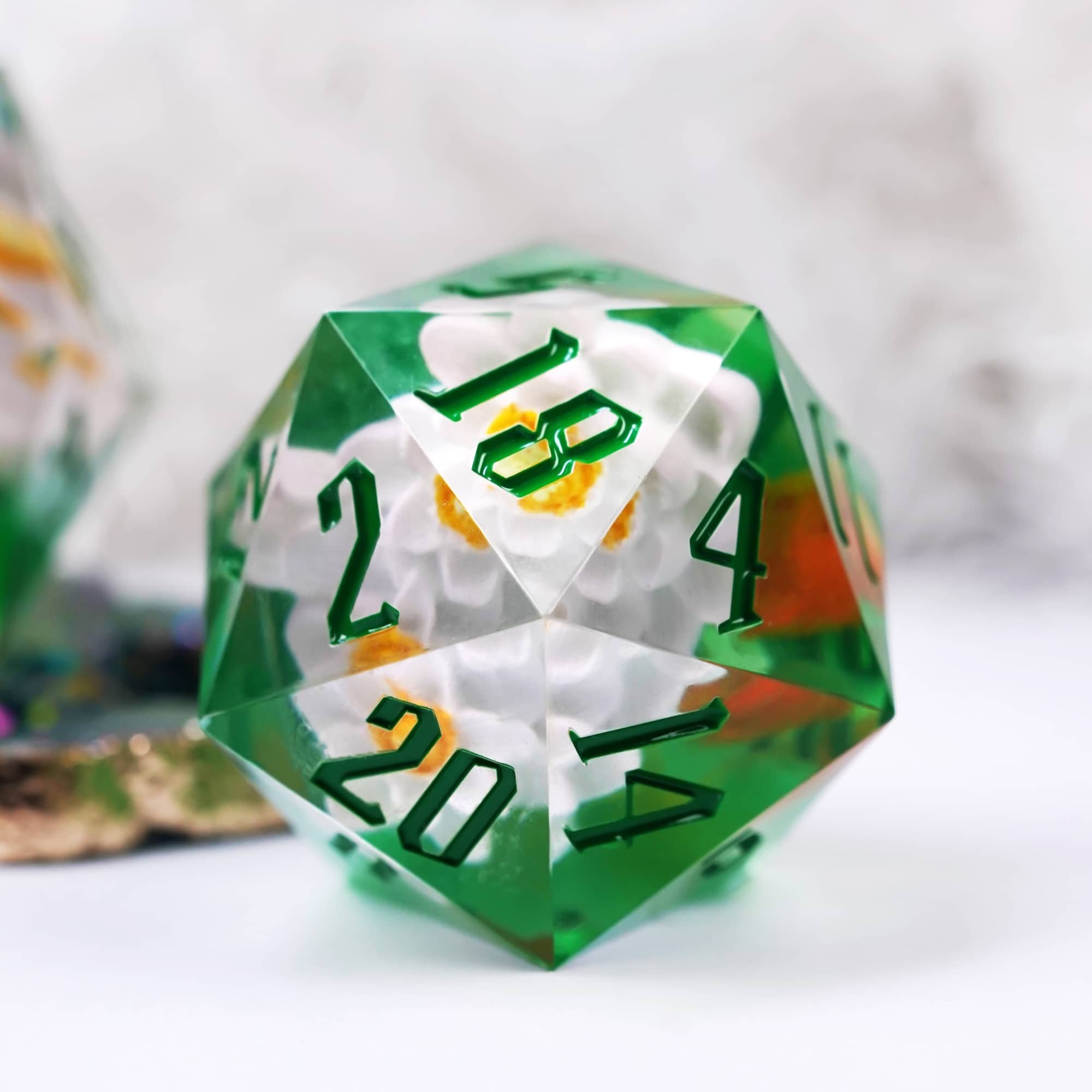Udixi polyhedron dungeons and dragons custom logo resin sharp edge 20 sides rpg 33mm D20 dice