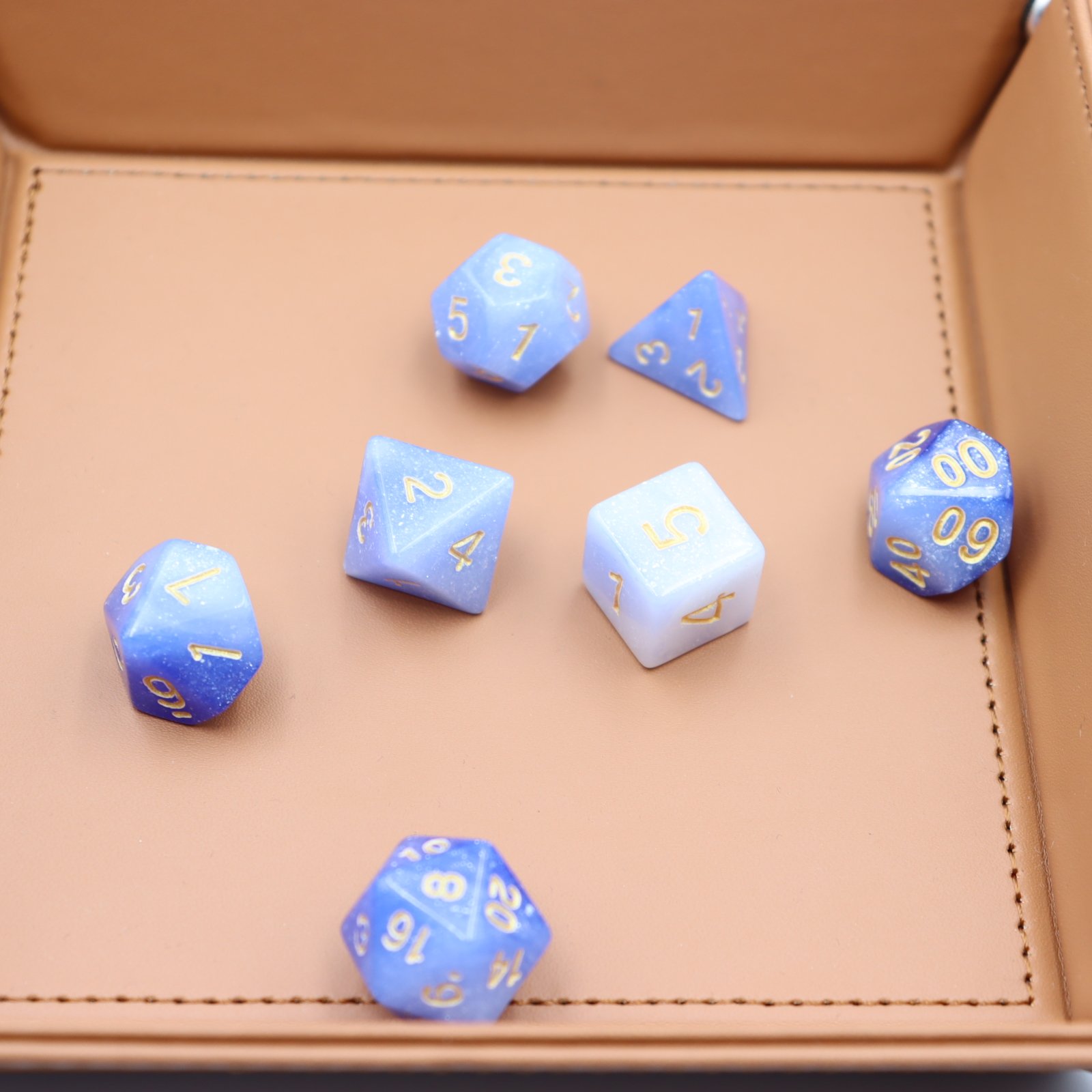 Exquisite white blue flash polyhedron dice custom dice set dnd bulk dice wholesale