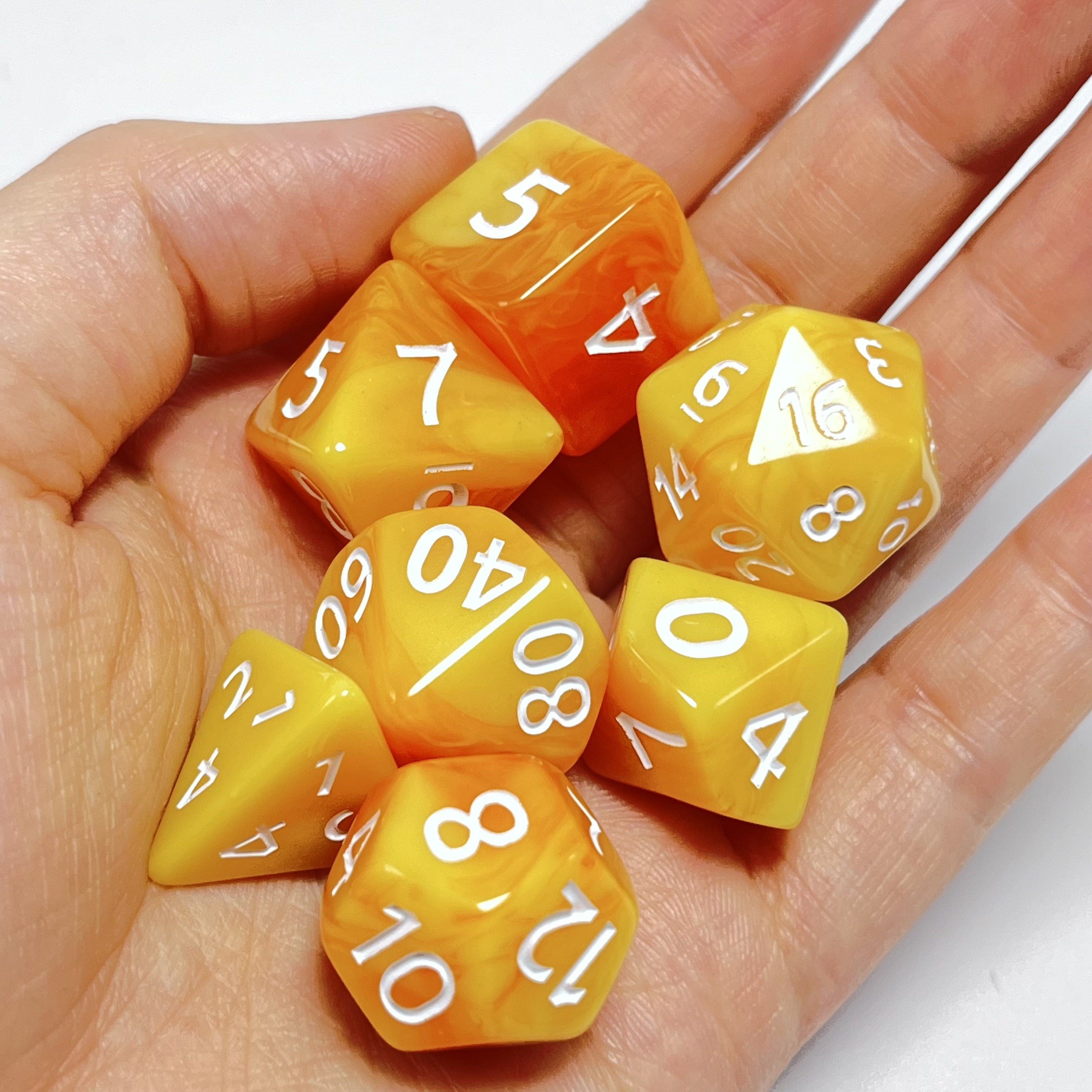 Wholesale Price Increases Game Randomness DND Acrylic Dice for Board Games