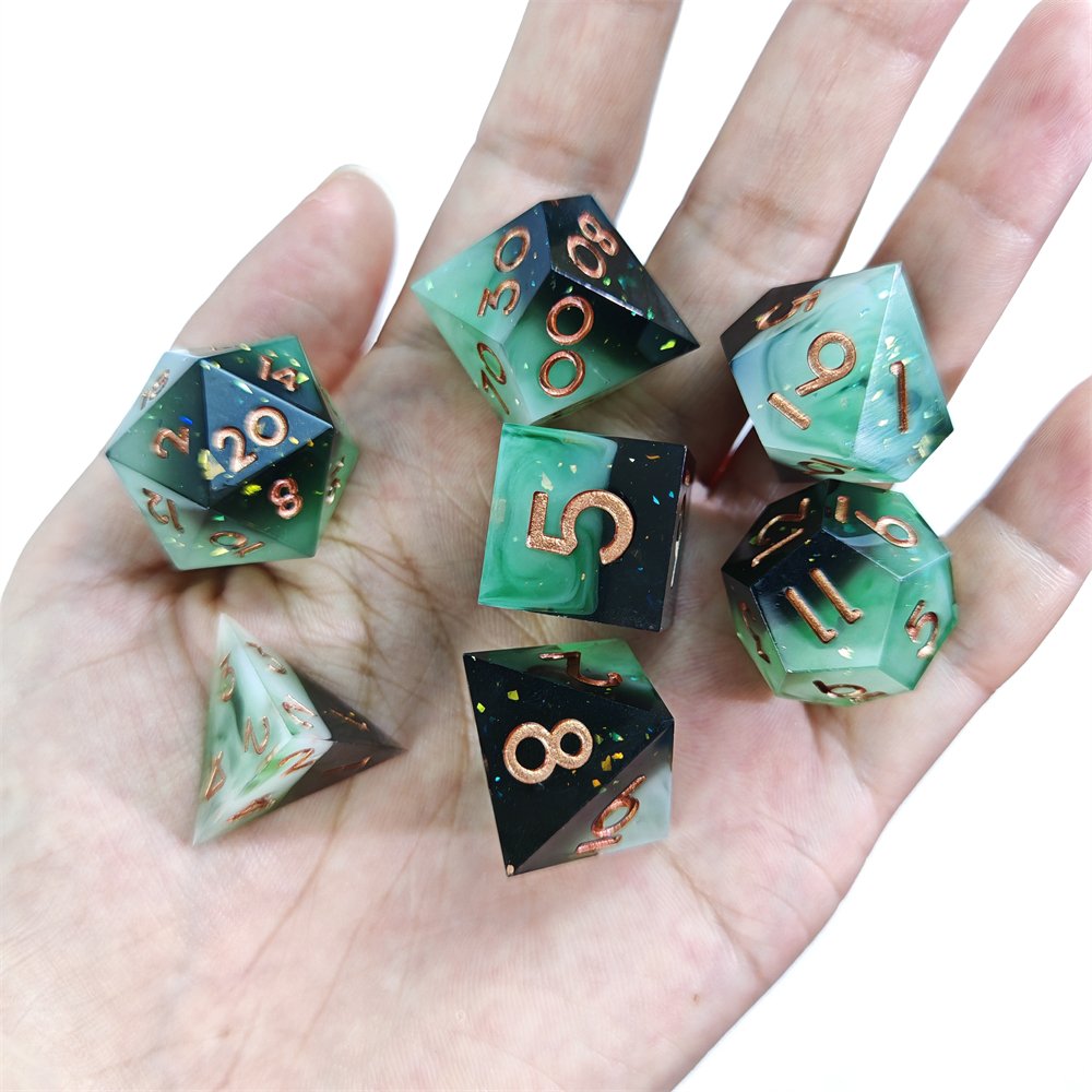Polyhedral Resin Dice for RPG Dungeons and Dragons 7pcs New Black Green Sharp Edge Dice Set