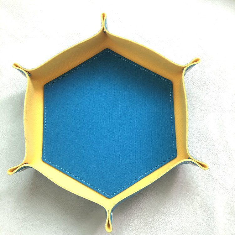 Two-Color Hexagonal Dice Tray 18*18*5cm PU Leather Dice Tray Folding Tray Logo Printing And Embossing Customization