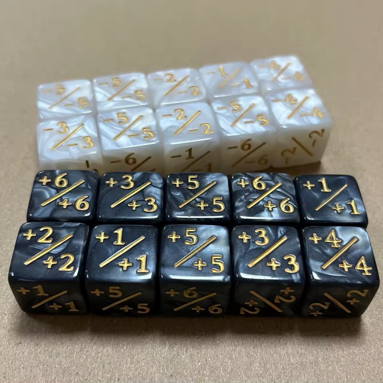 wholesale Acrylic Plastic Dice 16mm d6 dice counters for MTG the gathering white & black straight dice