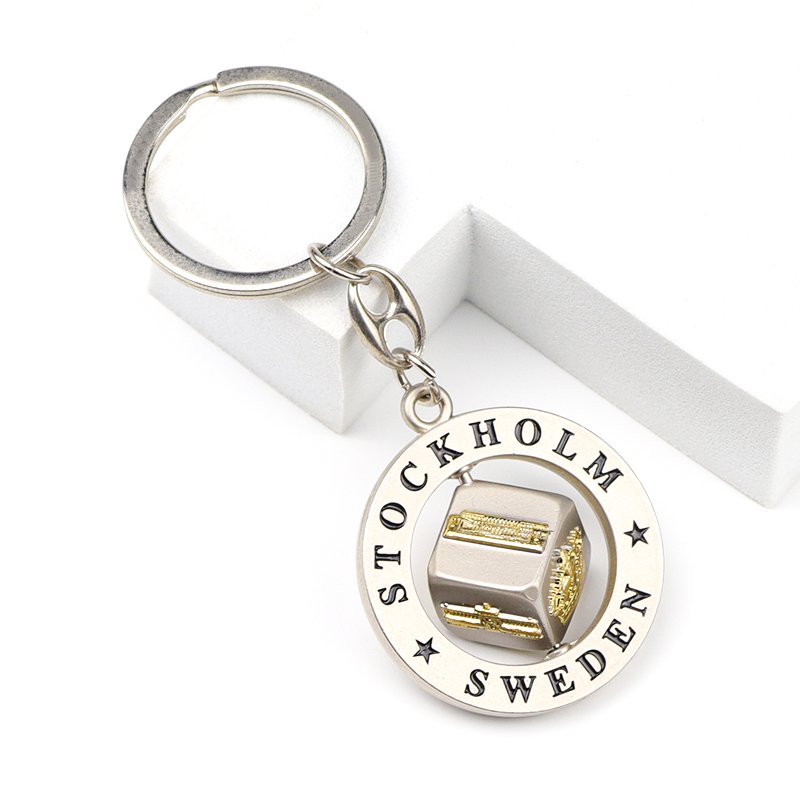 Customized Logo Embossed Souvenir Dice Shape Spinning Key Chain Metal Keychain
