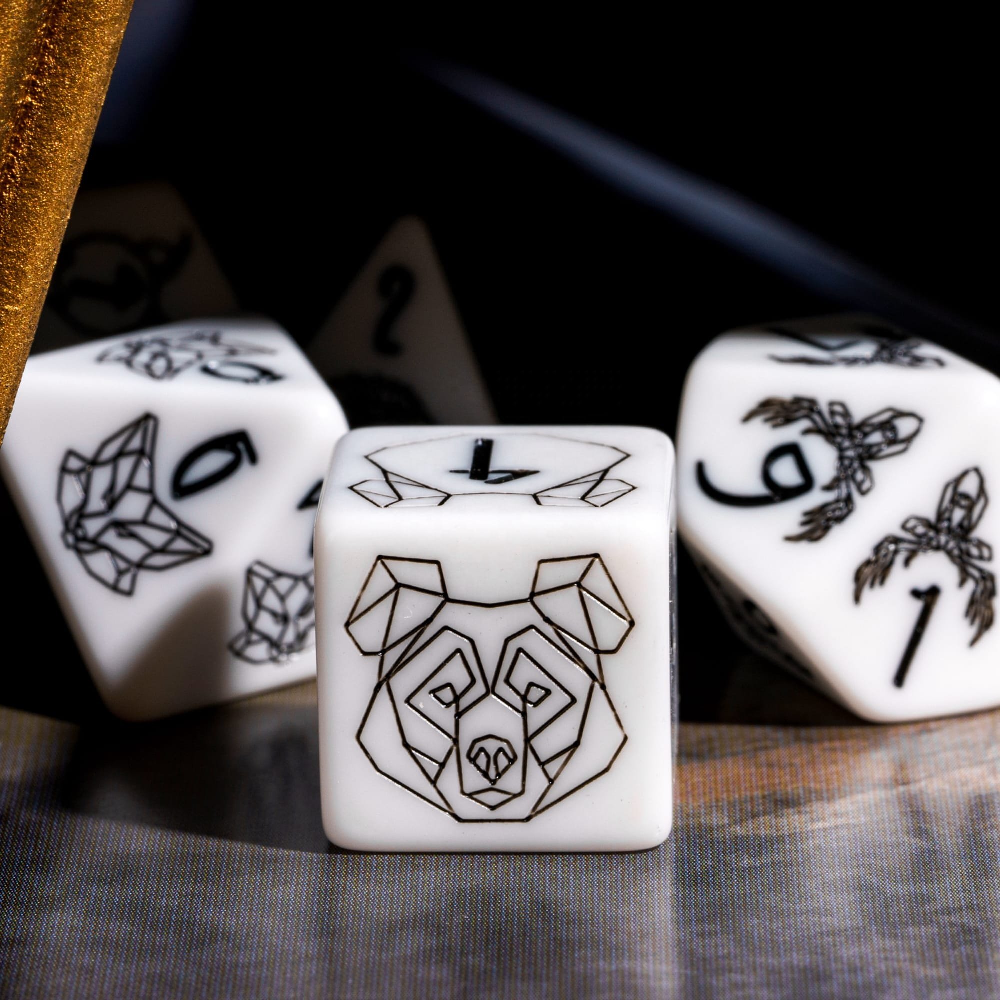 Udixi dnd dice set Cyber Beasts resin dice game dungeons and dragons resin RPG dice