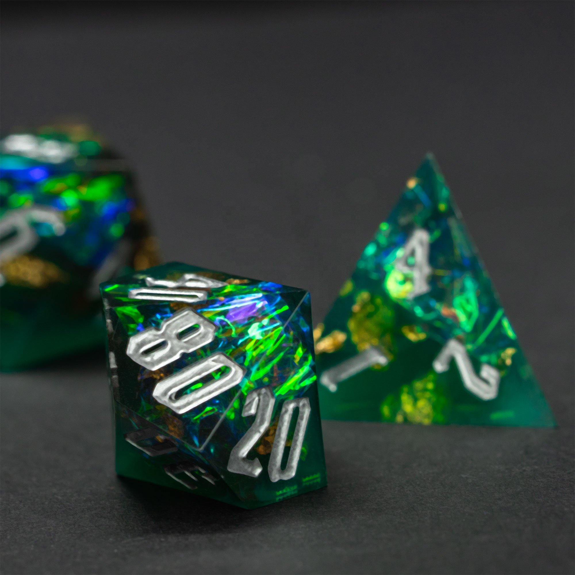 Udixi Sharp Edge Dice Dungeons and Dragons custom logo Board Games Green&Black RPG Dice Set