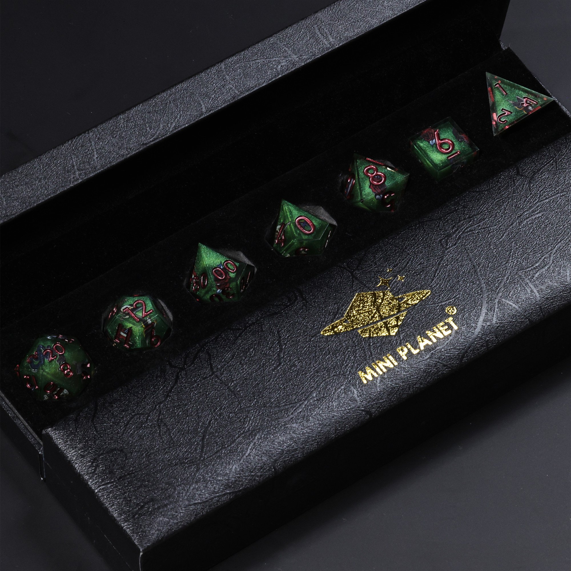MINI PLANET Handmade Stickers DND Dice Set 7pcs Wholesale Custom Resin Dice For TRPG Board Game Sharp Polyhedral Dice Set DND