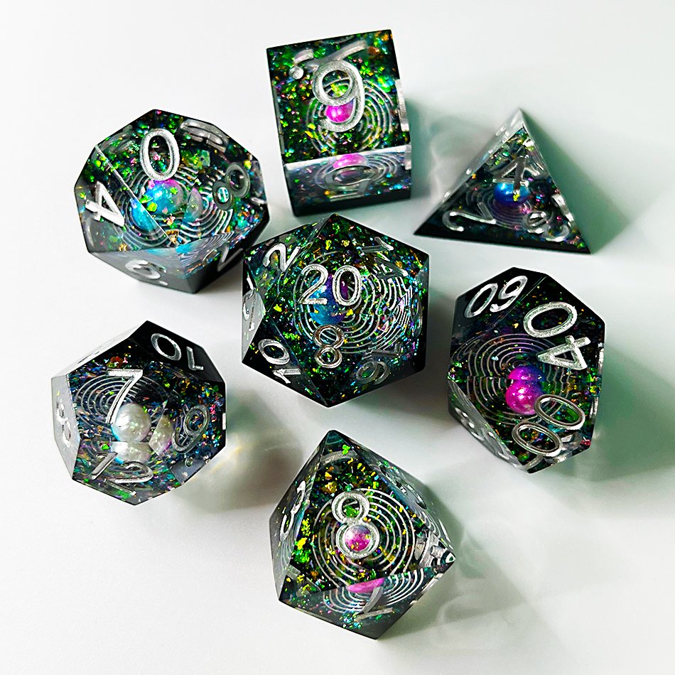 Sharp-edged Dice Liquid Core Dice Set Resin Glitter Powder Dungeons And Dragons Dnd Dice Board Game Tabletop Gaming Transparent