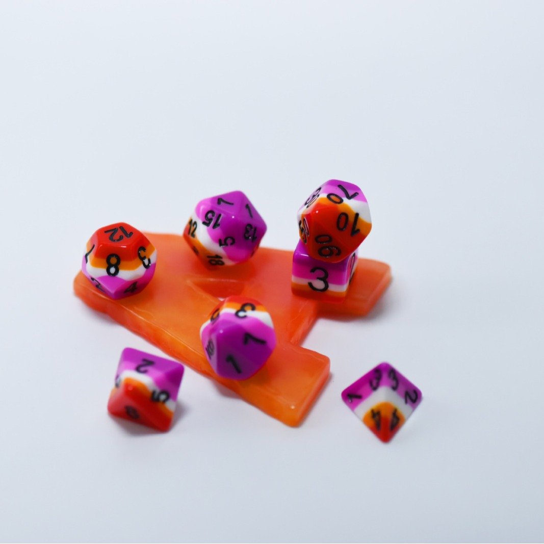 Low Moq Dnd Dice Resin Layer Dice Set Popular Color Dice For Collector And Gamer