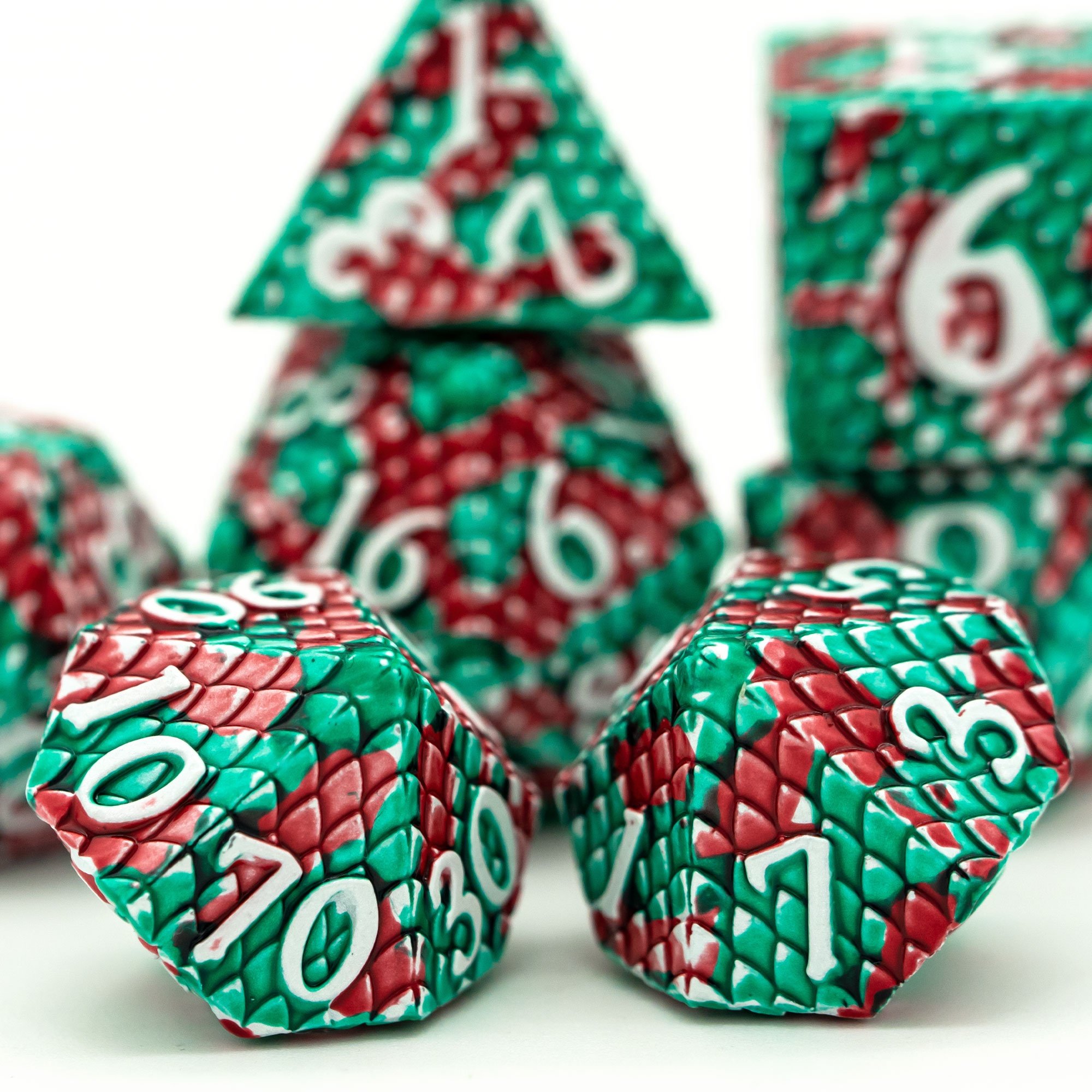 Udixi Polyhedral RPG Metal dungeons and dragons custom logo Dice Set Dragon Scale Red&Green