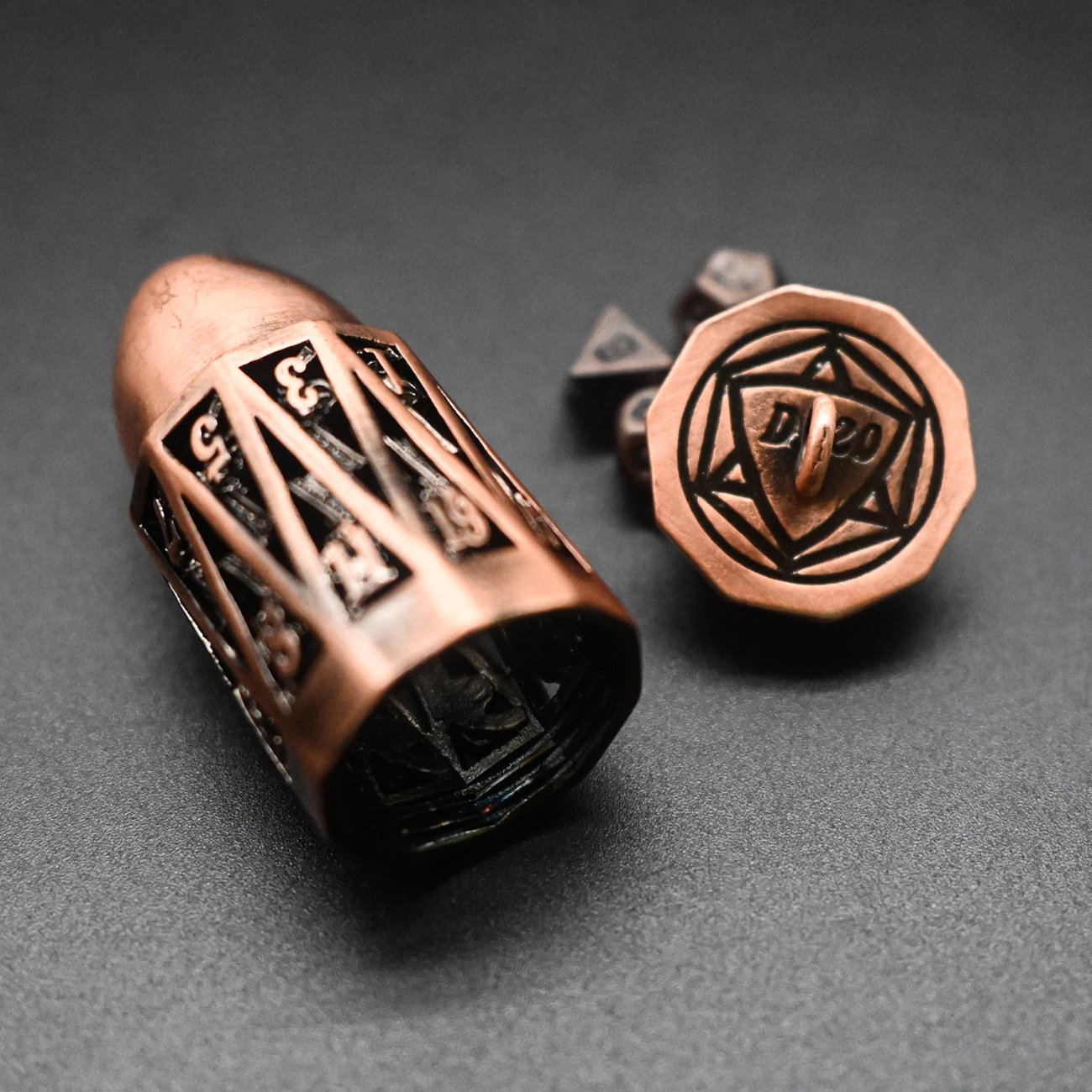 Unique Shape DND Hollow D20 Dice Box Metal Custom Bullet Keychain with Mini Dice Set