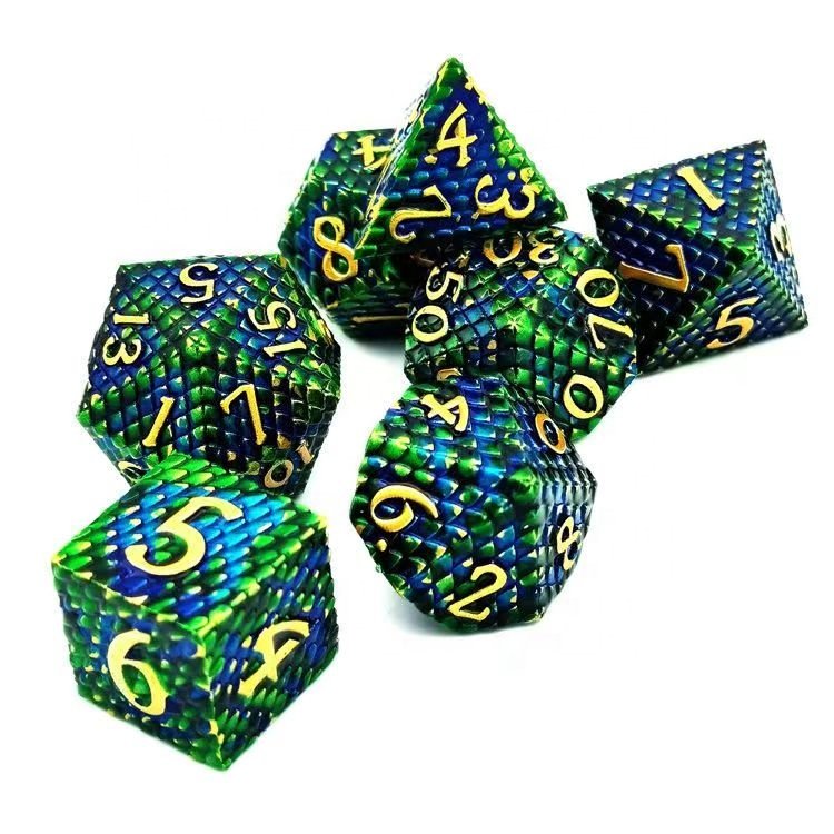 Dragon scale pattern Gold GreenDnd Metal Dice sharp dice