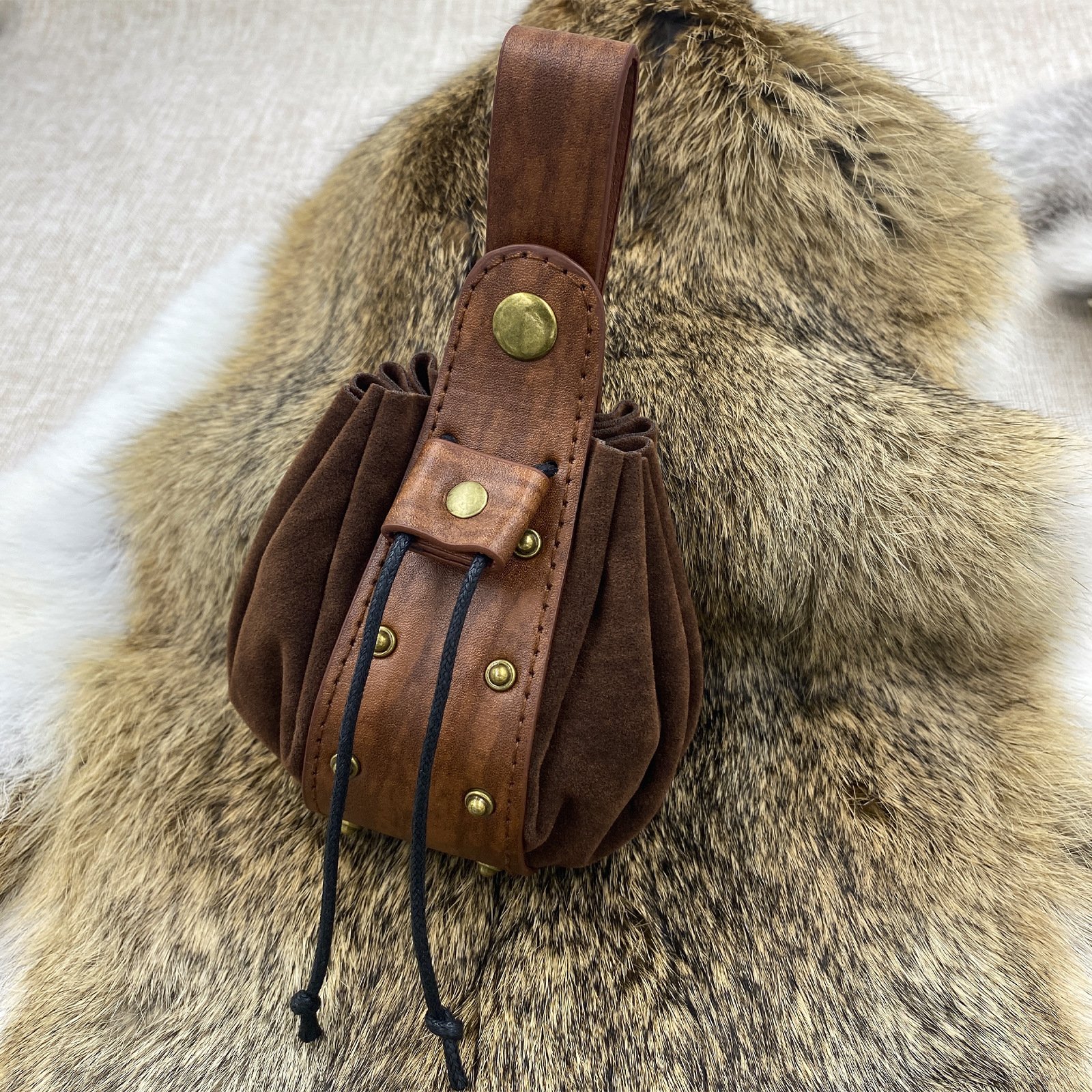 Vintage Medieval Style Leather Drawstring Bag Pu Leather Dice Bag with Rivets & Belt Vampire Characters