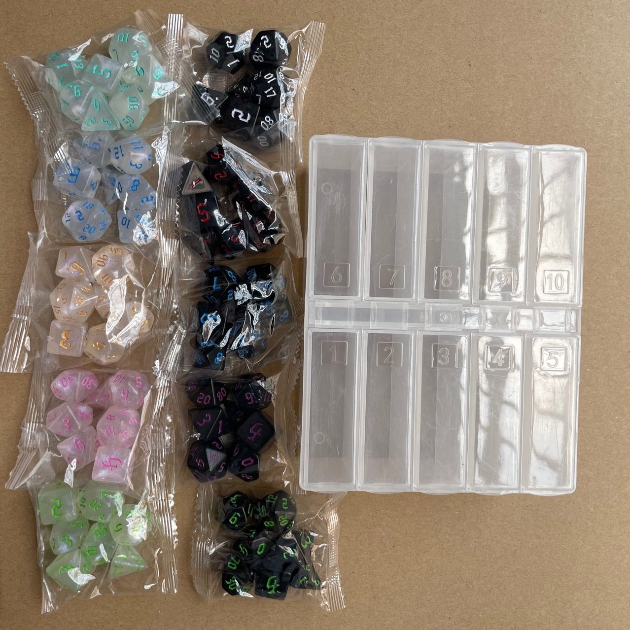 Wholesale 10set TTRPG Rgp Dungeons And Dragons Board Games black dnd dice set custom dice set with box
