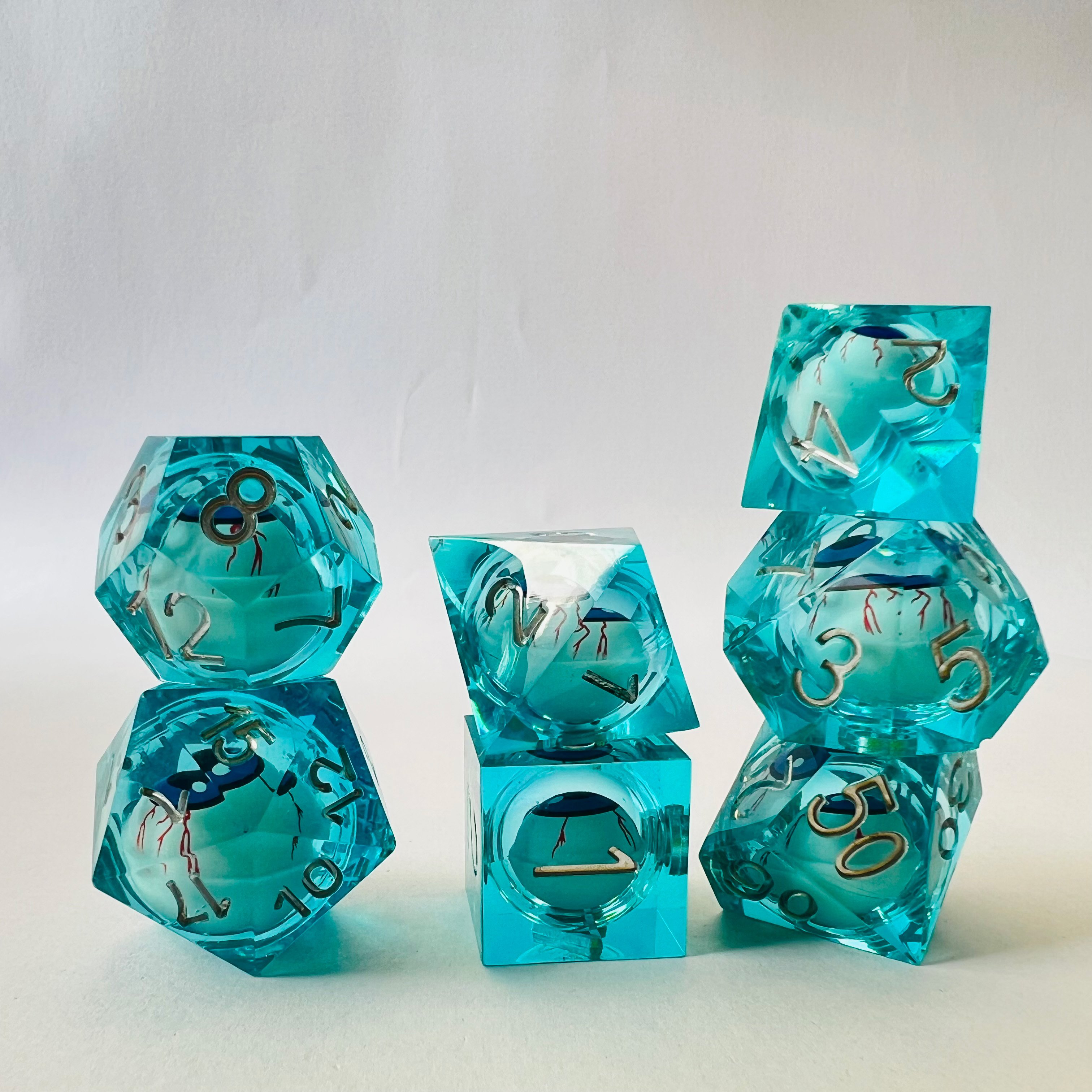 Custom Logo Resin Polyhedral 16Mm Demon Eye Moving Dungeons and Dragons Role Playing Table Games Moving Dragon Eye Dice Product