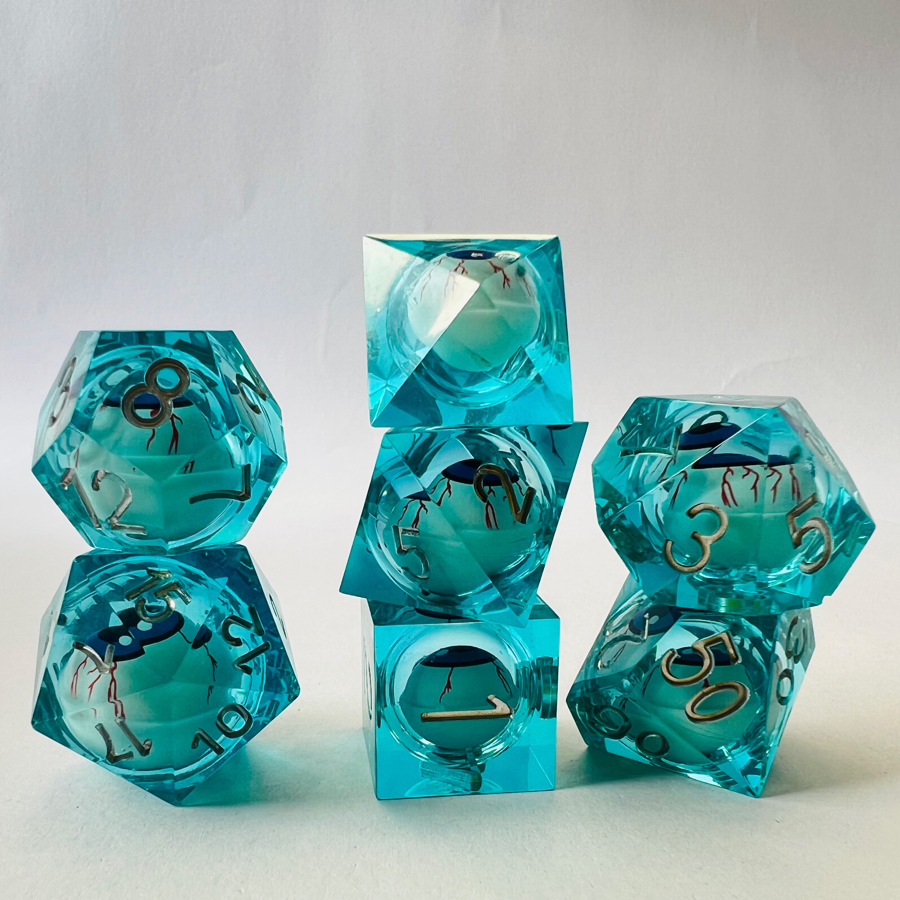 Custom Logo Resin Polyhedral 16Mm Demon Eye Moving Dungeons and Dragons Role Playing Table Games Moving Dragon Eye Dice Product