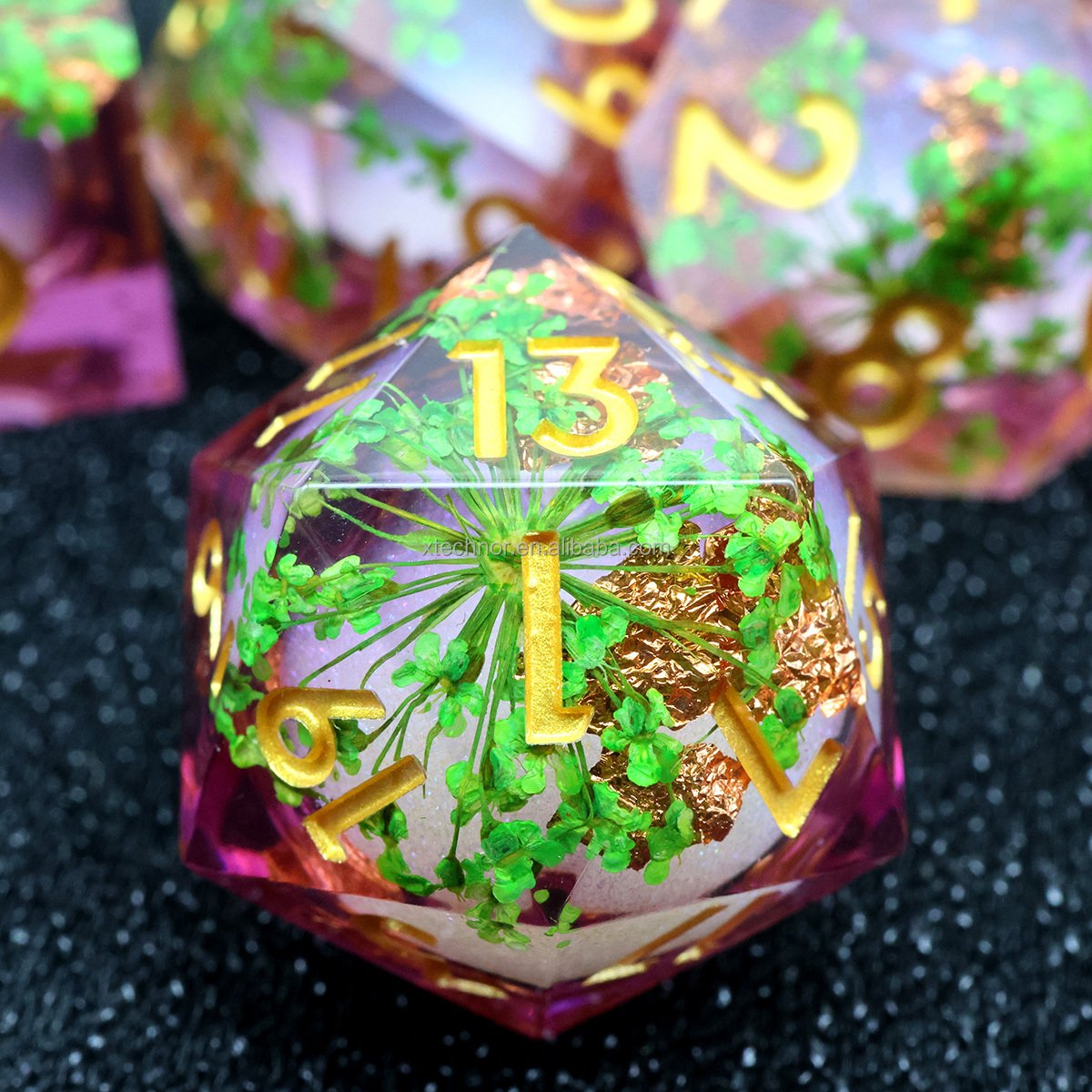 Sharp Edge Resin DND Dice Set,Quicksand Glitter Liquid Core Dungeons and Dragons Dice Set,7 Pcs Polyhedral RPG Role Playing Dice