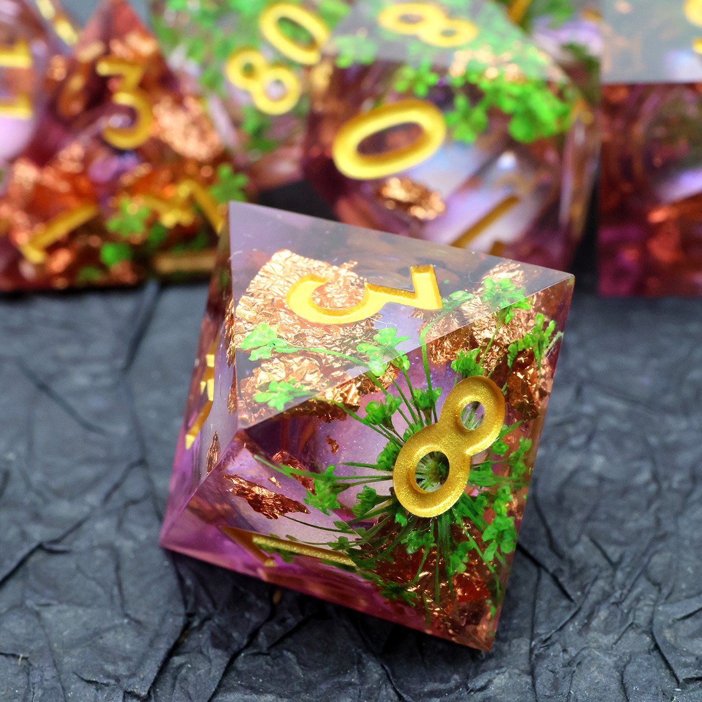 Sharp Edge Resin DND Dice Set,Quicksand Glitter Liquid Core Dungeons and Dragons Dice Set,7 Pcs Polyhedral RPG Role Playing Dice