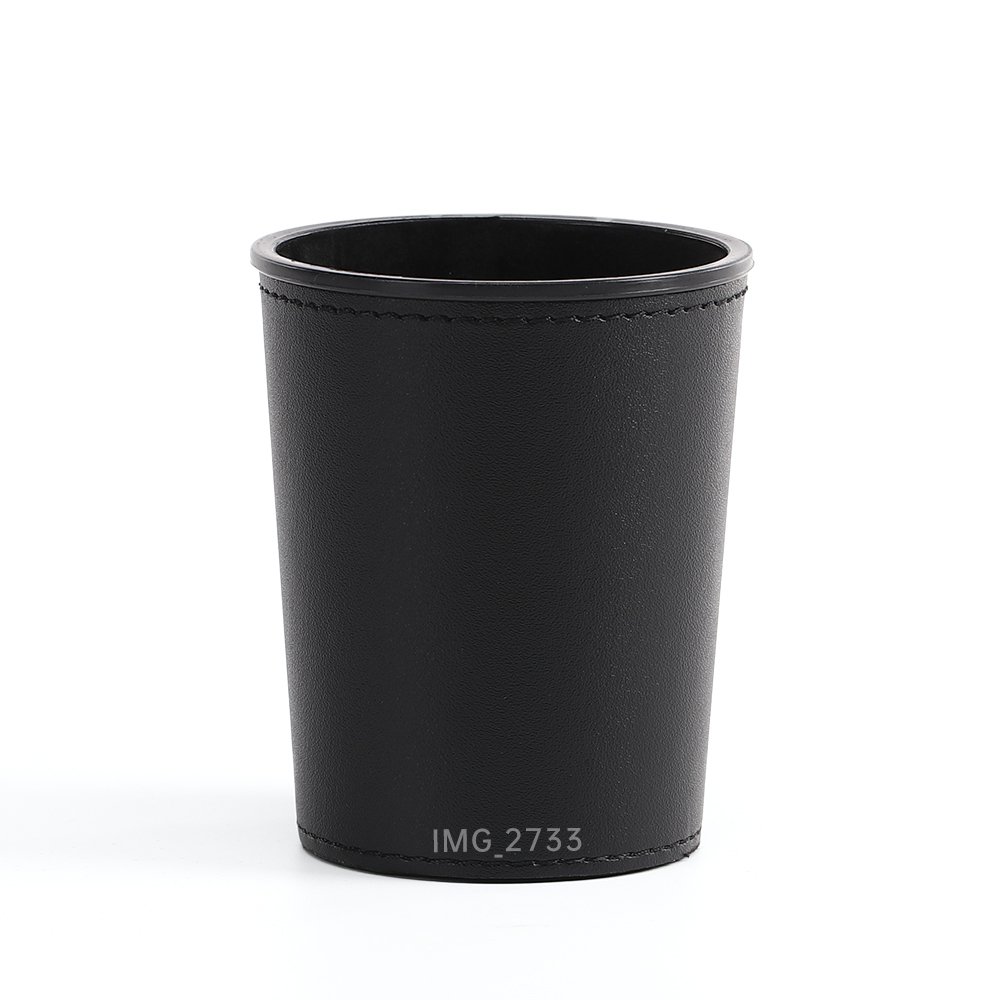 OEM ODM Customized Logo Black PU Leather Dice Cup Set With 6 Dices