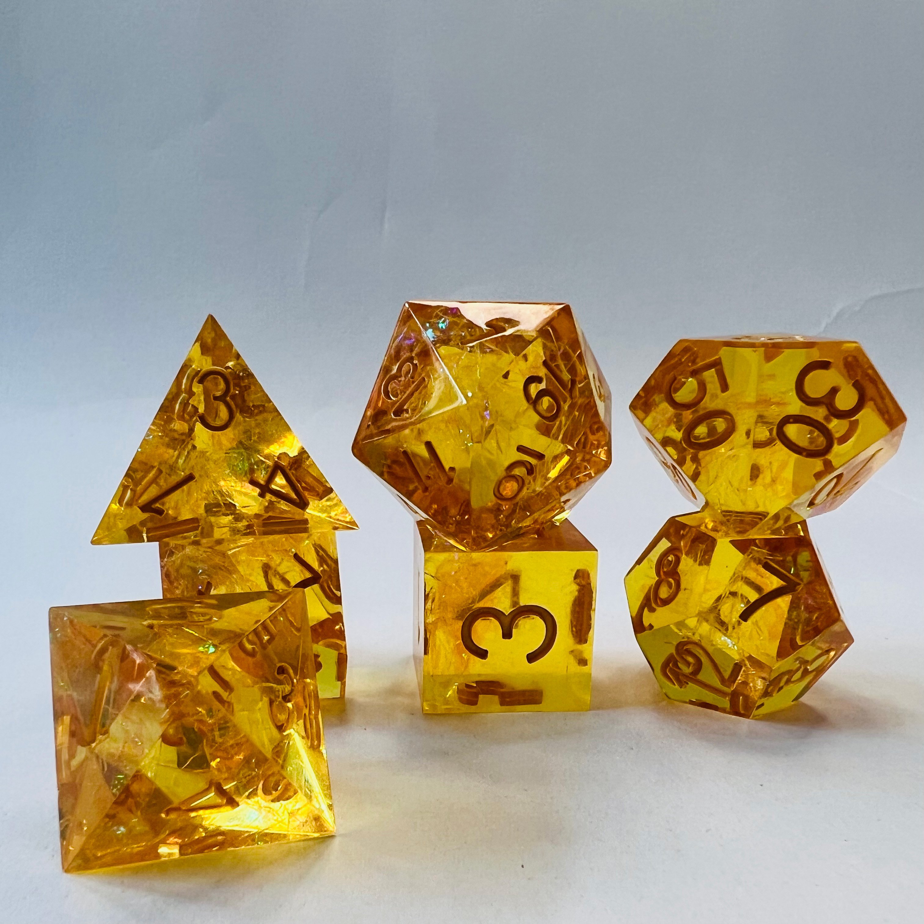 Custom Colorful Transparent Resin Dice Polyhedral Plastic Dnd Dice For Dungeons And Dragons