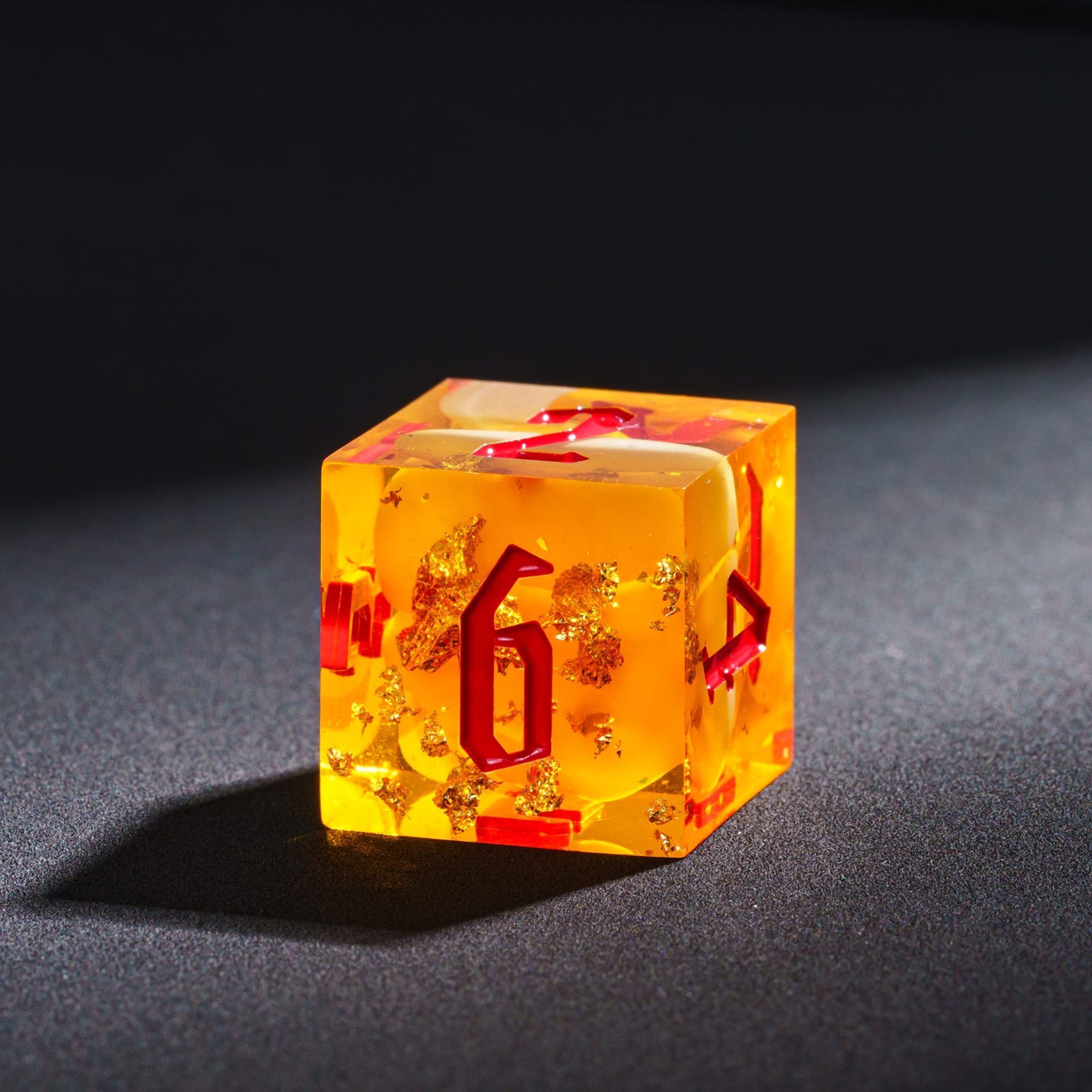 Udixi Polyhedral Sharp Edge Dice RPG Resin Dungeons and Dragons Glitter paper Dice cube Set yellow