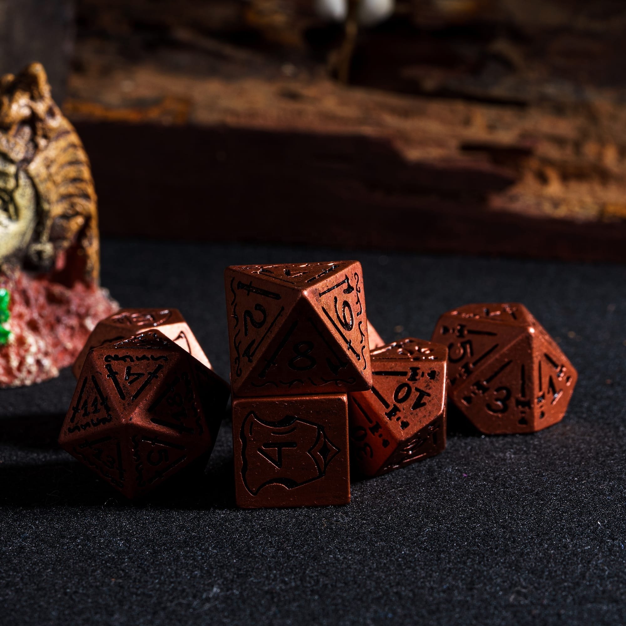 Udixi Custom Resin Ancient Fighter Pattern Resin Dice Dungeons and Dragons DND role-playing game RPG board game Dice Set