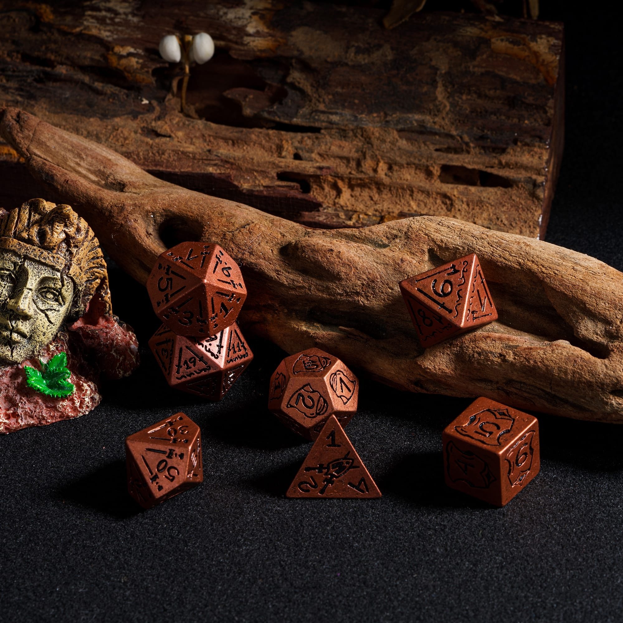 Udixi Custom Resin Ancient Fighter Pattern Resin Dice Dungeons and Dragons DND role-playing game RPG board game Dice Set