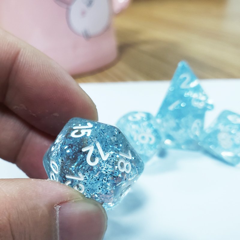 Custom Logo Resin Transparent Glitter Blue Polyhedral Board Games Dice Set For RPG D&D
