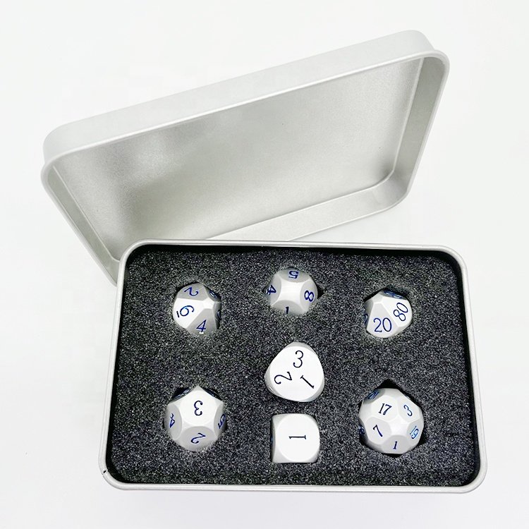 Promotion custom electroplated silver intaglio dripping blue paint metal crafts dice