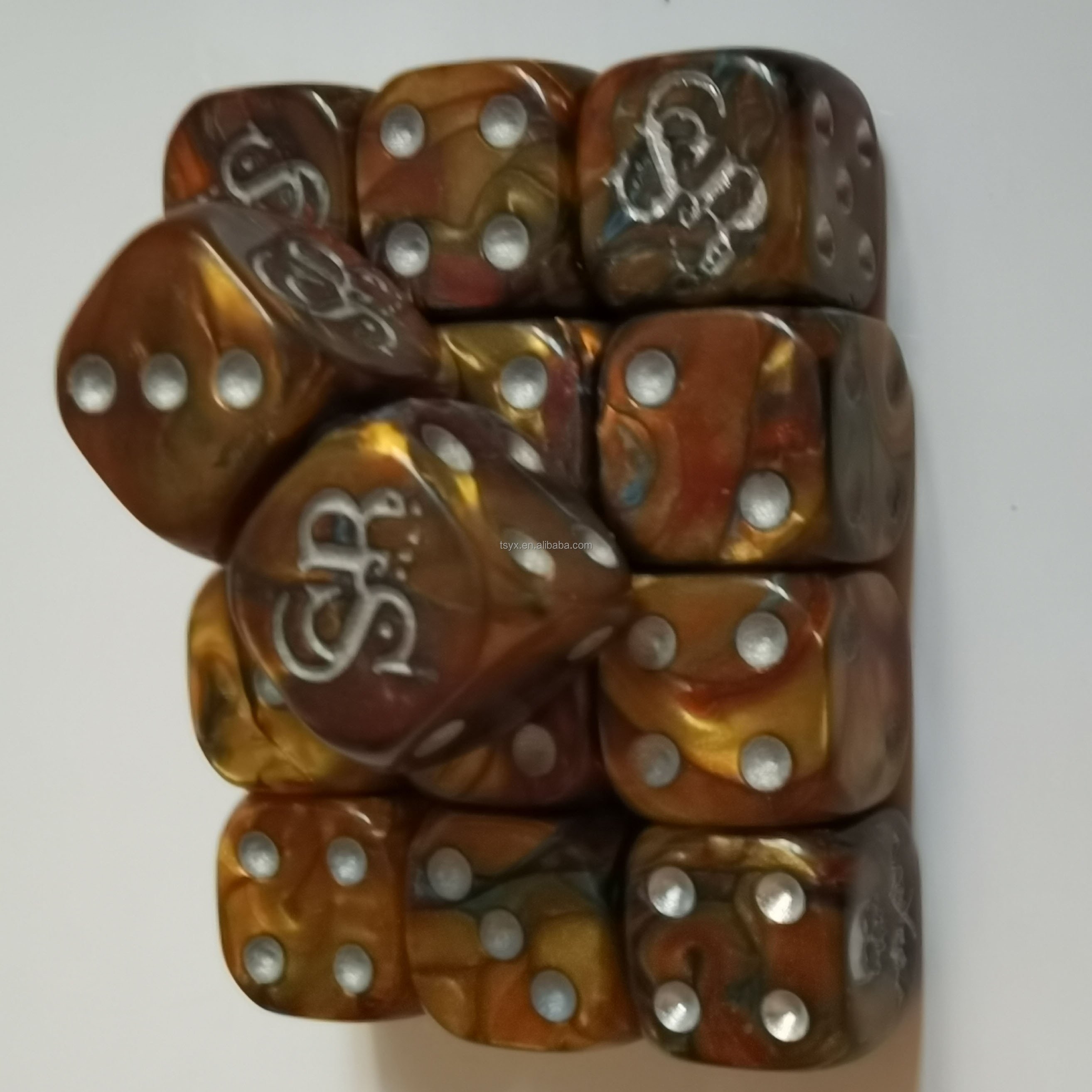 Acrylic new board game resin custom 2 color mixed dice painting engraved logo d6 10mm 12mm 14mm 16mm 18mm 20mm 25mm 30mm dice