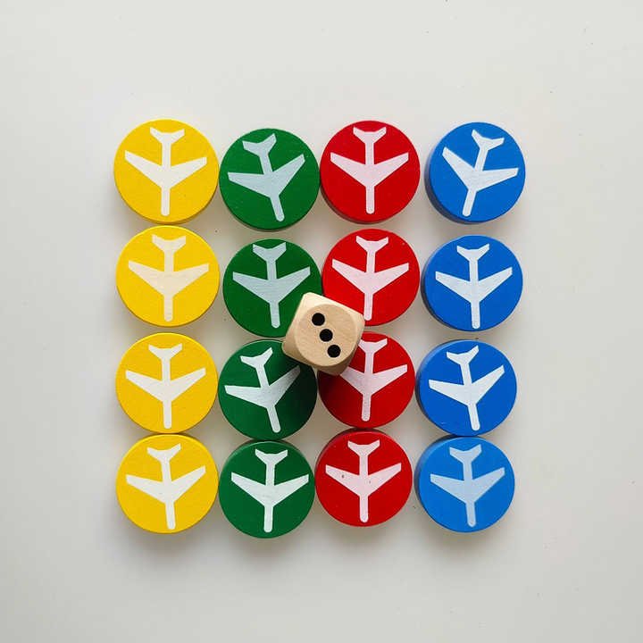 Flying Chess Set With Dice Colorful Wooden Children'S Educational Board Games Round Chess Pieces Board Games