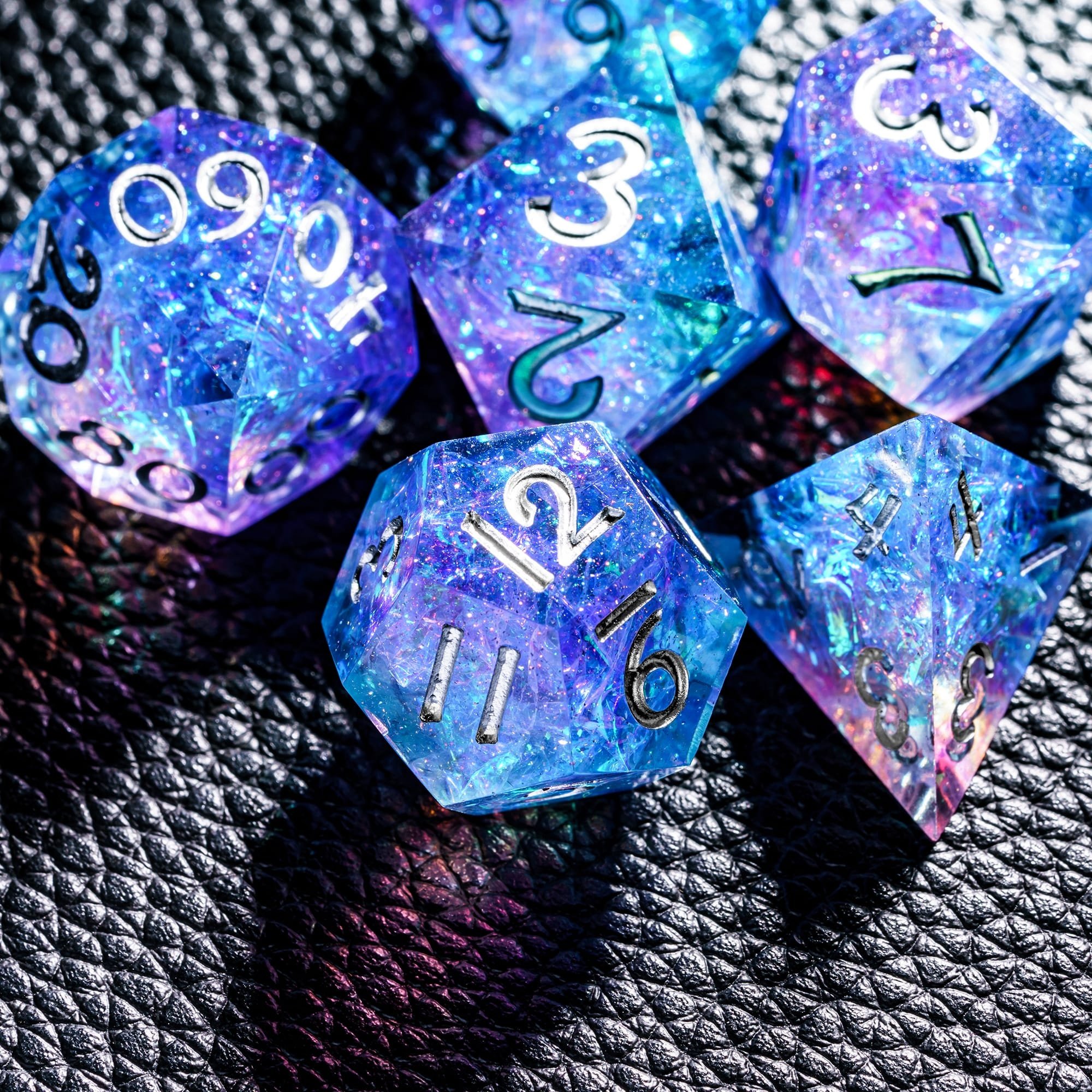 Udixi Resin Sharp edge Dice Polyhedral dungeons and dragons RPG Color Glitter paper Dice Cube Set