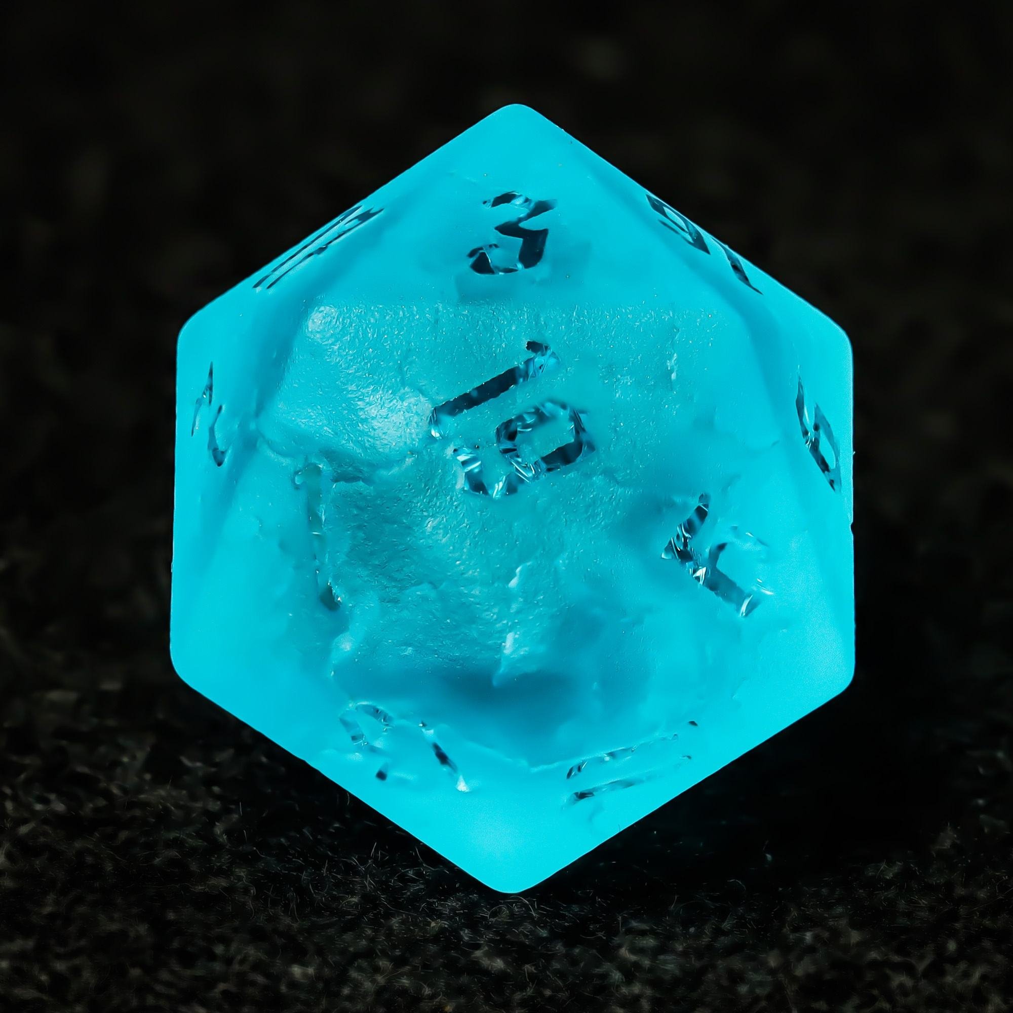 Factory Wholesale High Quality Blue Burst Crystal Dice Set for Dungeons and Dragons RPG