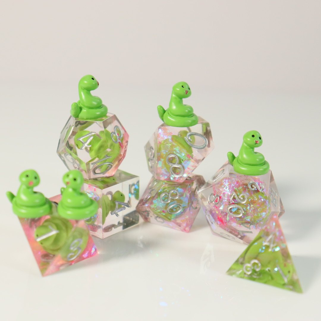 Custom Resin Dice Set DND Polyhedral with Sharp core snake Edges RPG Dungeons Board Games Custom