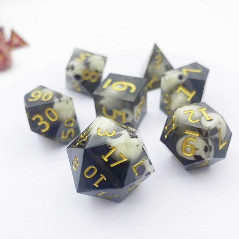 Handmade Dungeons Dragons RPG Dice Set Liquid Core Polyhedral Resin with Sharp Edge and Customizable Skull Grey Purple Red
