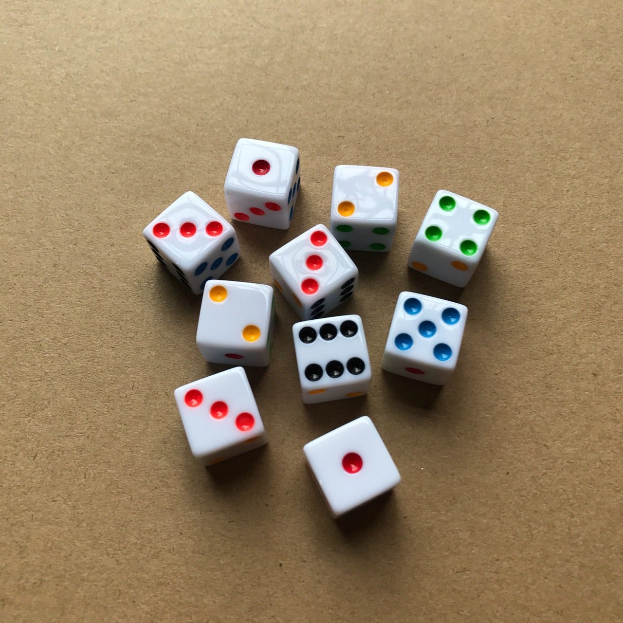 6-Sided Square Corner Dice Six Sided D6 16mm Standard White Dice with Multi-Color Pips for Playing Dice Games