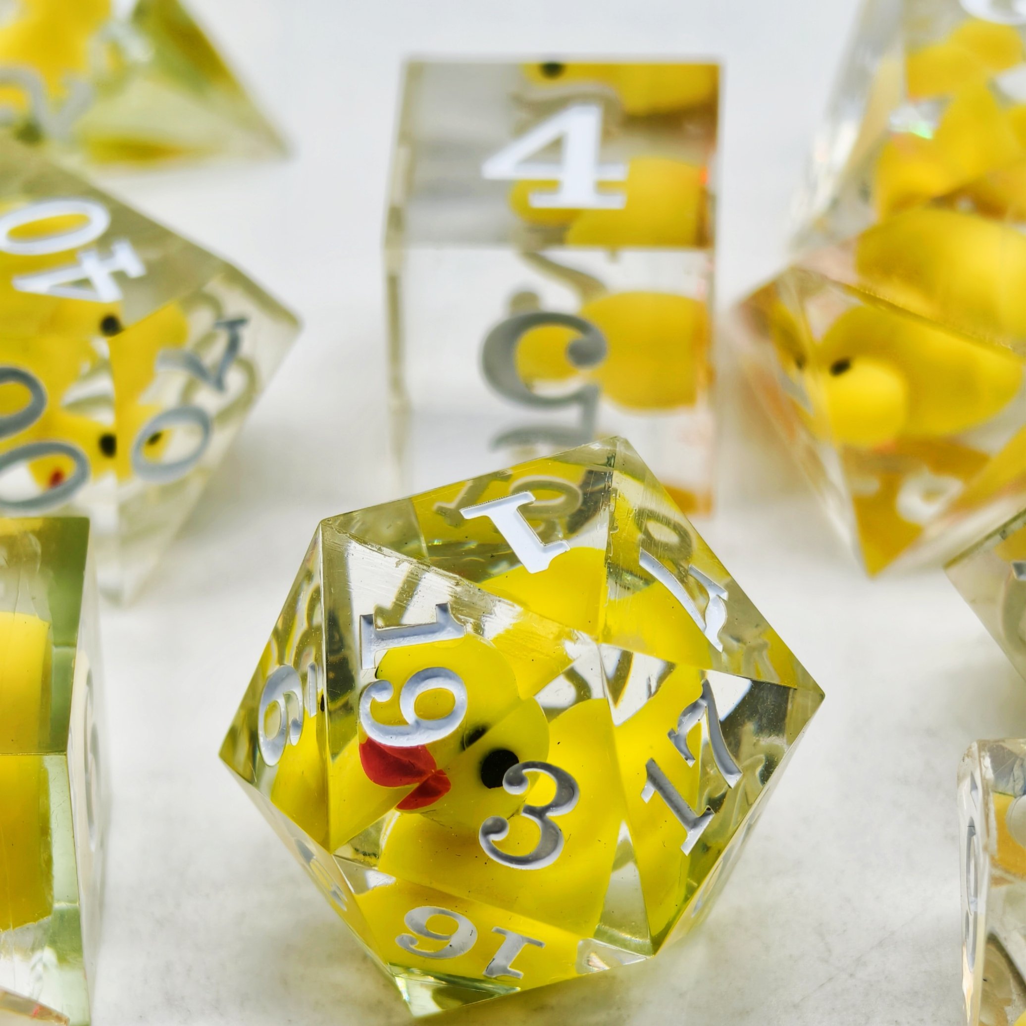 factory engrave printed custom logo personalized dice high quality right-angled edge polyhedral inclusions resin number dice set