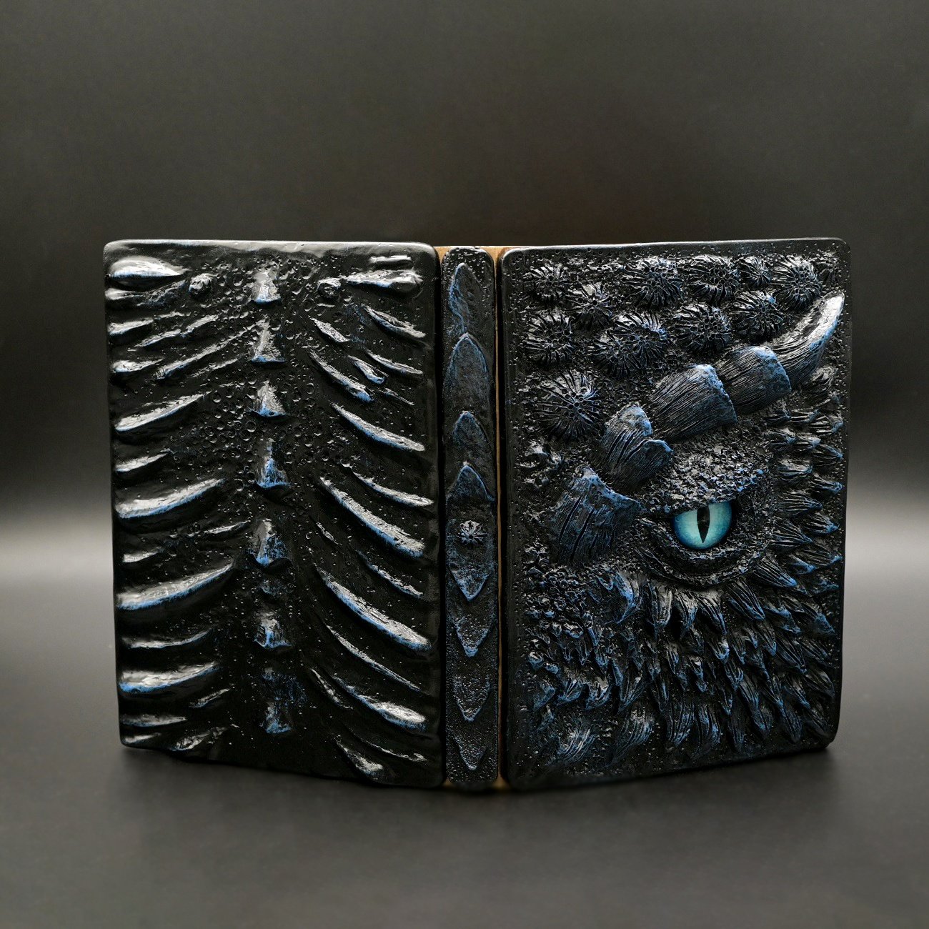 Unique Resin Dungeon and Dragons Book Set Custom Dice Book with Insert for Game Lover