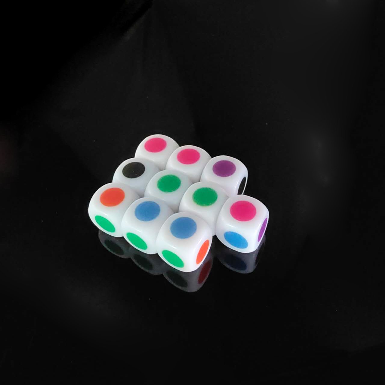 Hot selling professional recreational choose bulk dice wholesale fabric resin dice with many styles 16mm D6 casino point dice