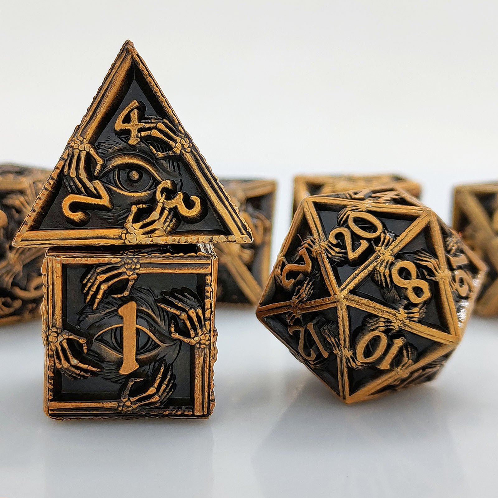Skeleton Hand Metal DND Dice 7 Pieces/Set For Dungeons And Dragons RPG Dice Toys Games / Antique Gold