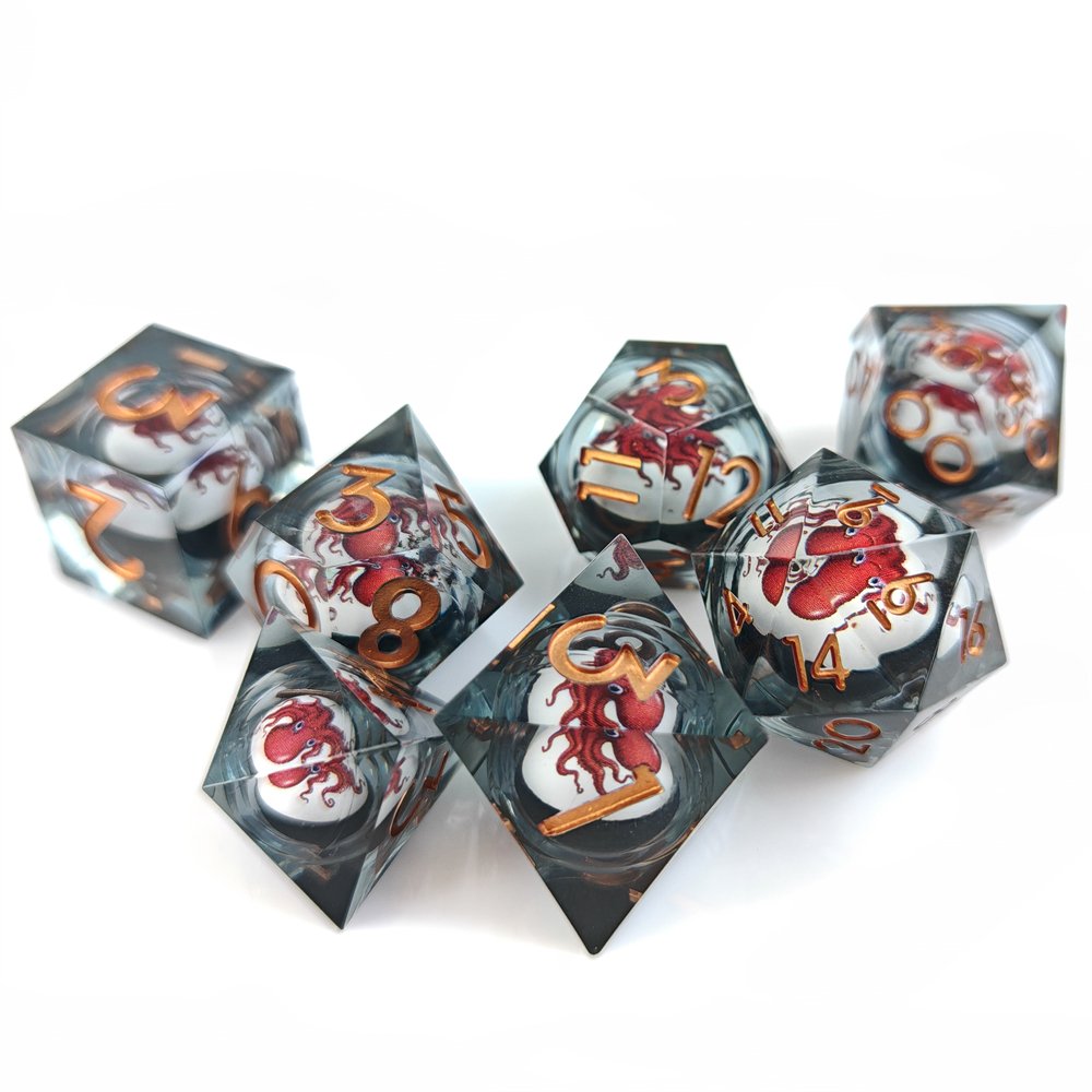 Liquid Core Sharp Edge Resin DND Dice with Movable Octopus Ball Polyhedral Dice Set for Dungeons and Dragons Role Playing Game