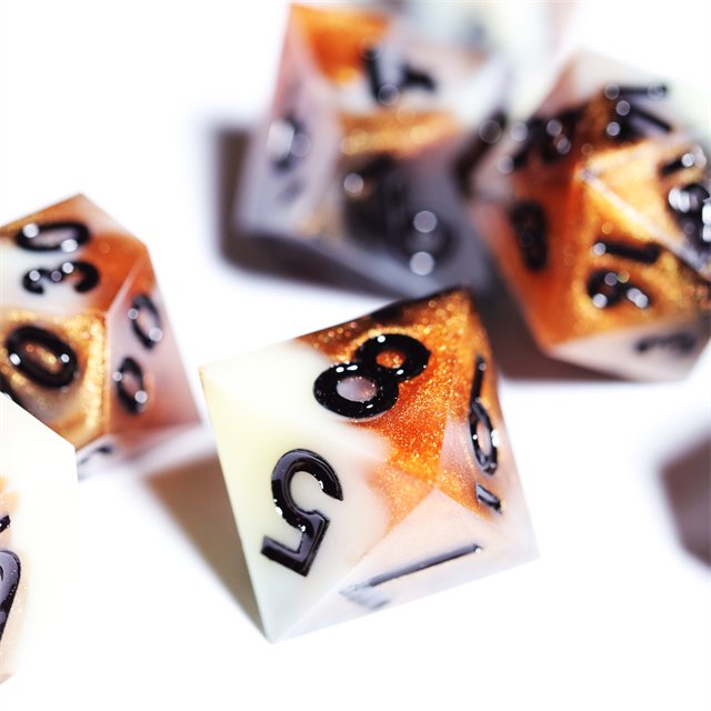 Mini Planet Custom Logo Resin AMBER Dragon and Dungeon DND RPG Dice Set Sharp Edges Board Game Gift Dice