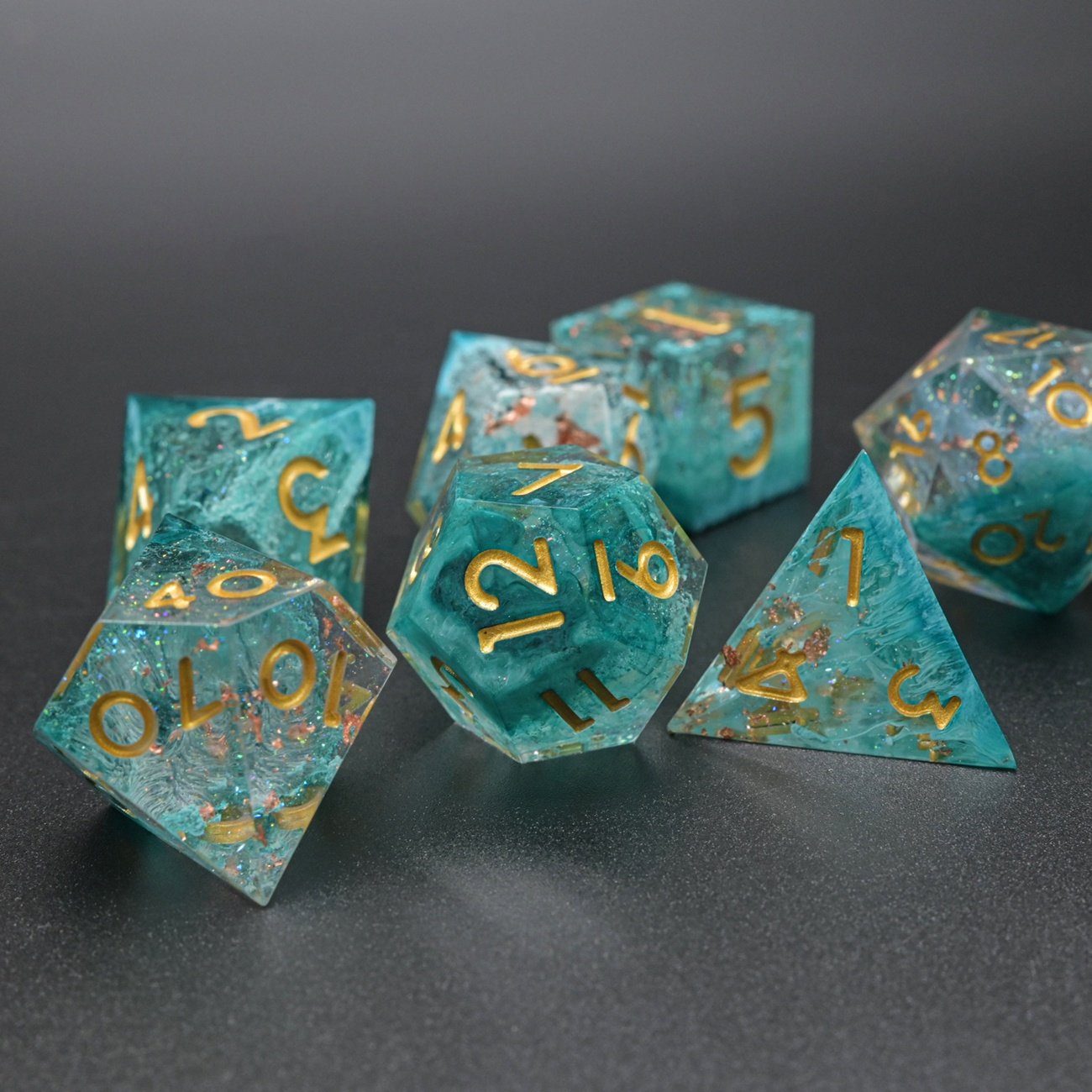 High Grade Handcrafted Emerald Green Snowstorm Resin Sharp Edge Assorted Dice for DND Player