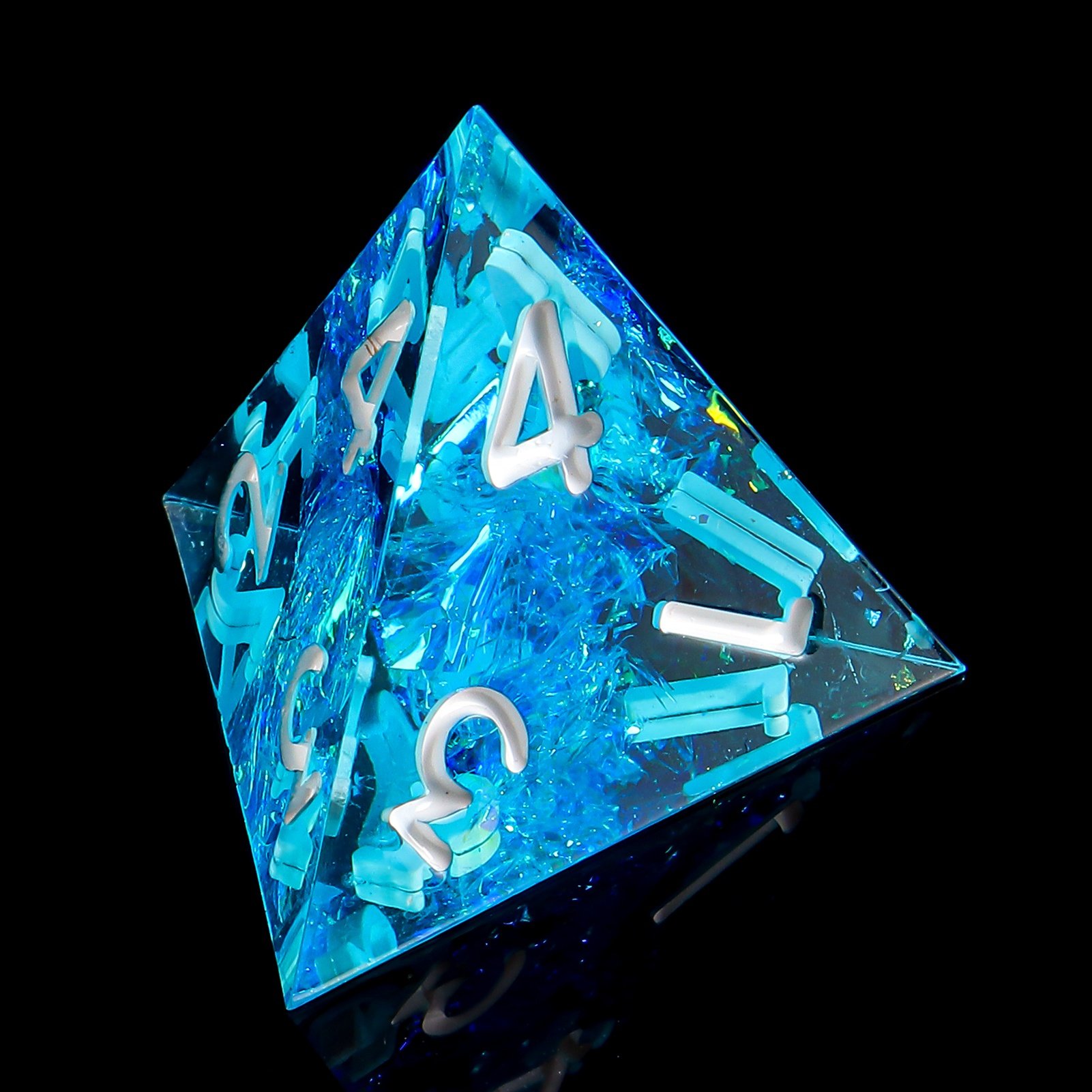 Custom Sharps Edge Resin Dice D6 D4 D8 D10 D12 D20 Clear Resin DND Dice Set For Dungeons and Dragons