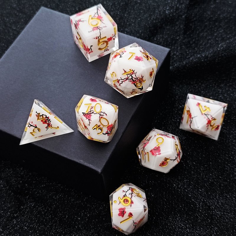 High Quality White Polyhedral Mini Resin Dice RPG Dungeons & Dragons Game Dice Accessories DND Resin Dice Set