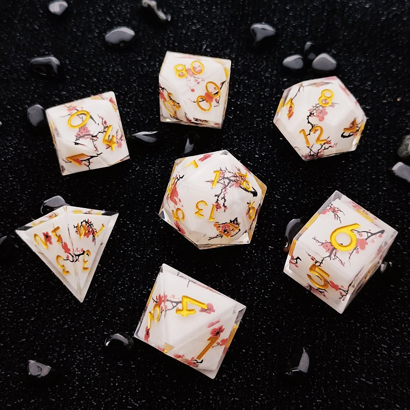 High Quality White Polyhedral Mini Resin Dice RPG Dungeons & Dragons Game Dice Accessories DND Resin Dice Set