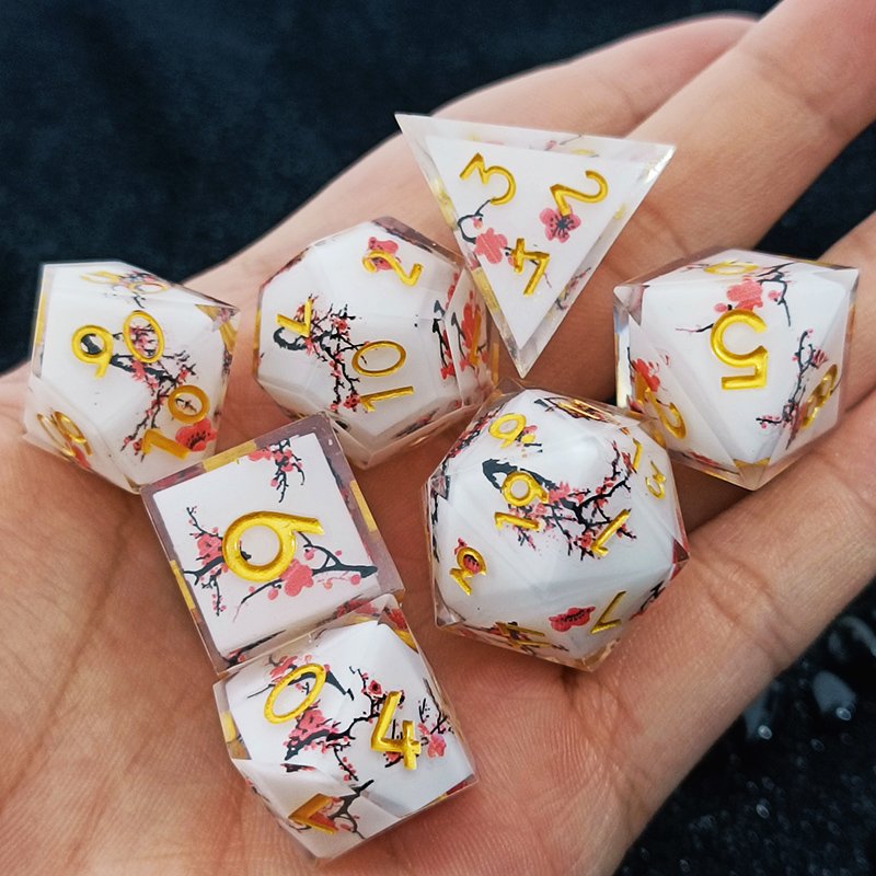 High Quality White Polyhedral Mini Resin Dice RPG Dungeons & Dragons Game Dice Accessories DND Resin Dice Set
