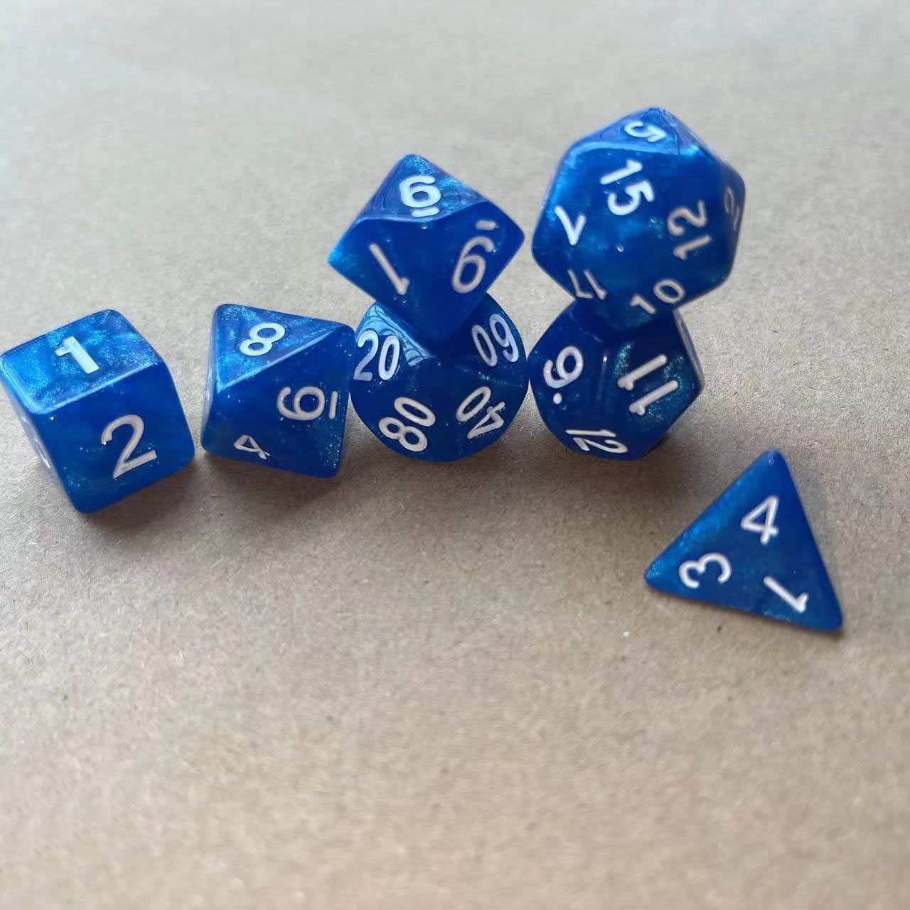 Hot selling factory Two color glitter acrylic games polyhedral rpg d20 pearl pattern dnd dice set