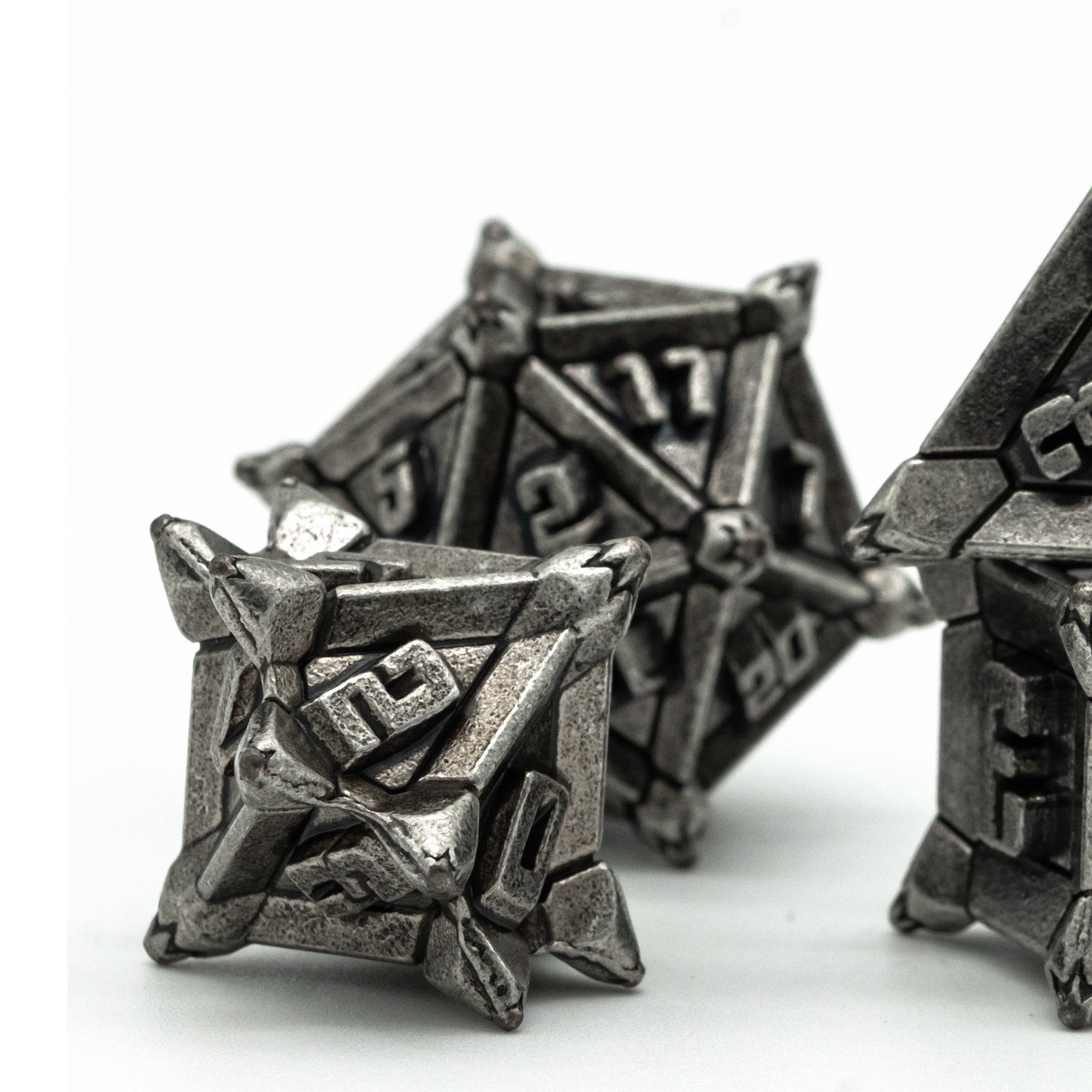 Udixi Polyhedral dungeons and dragons metal rpg polyhedron custom logo dice game set Pinwheel