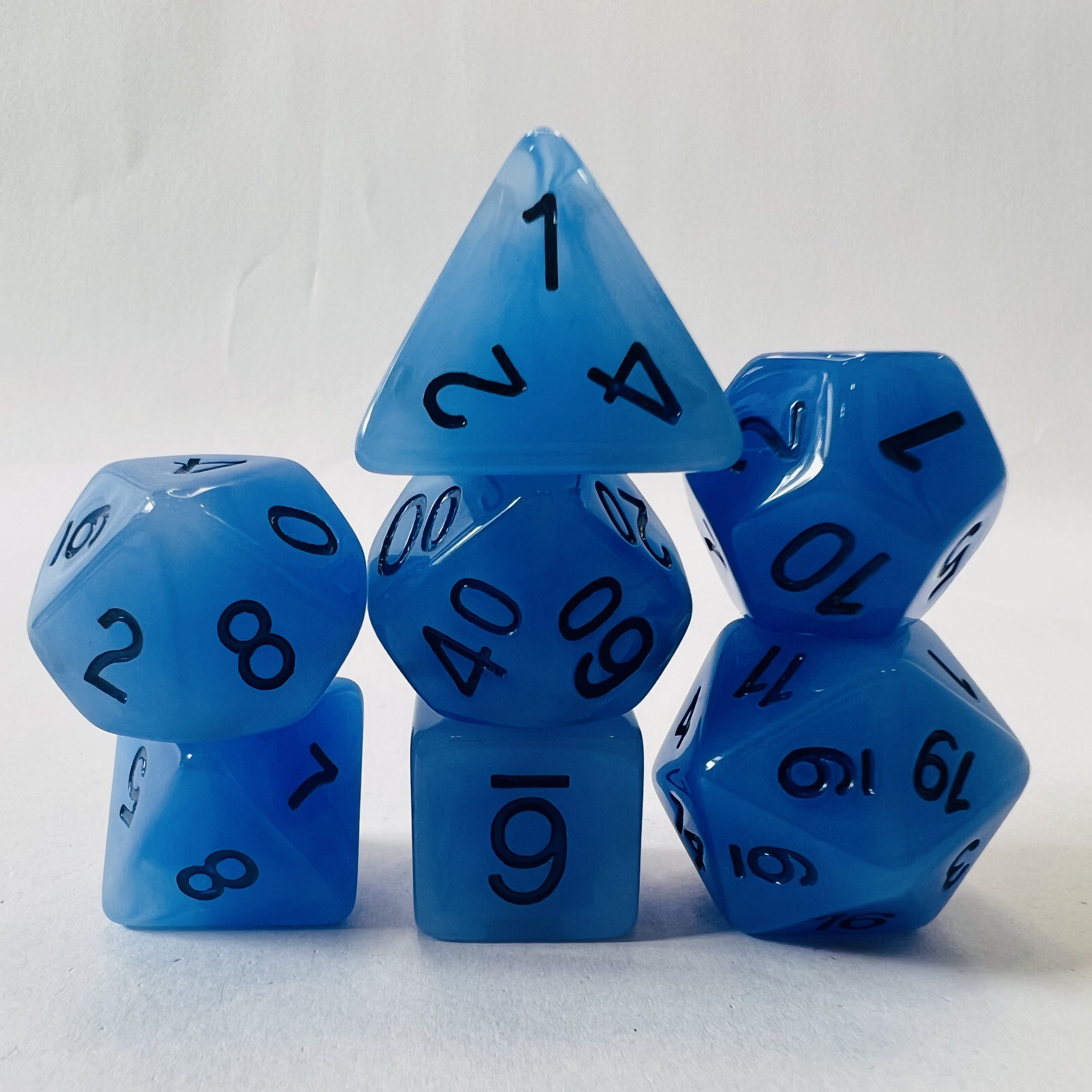 Dnd Dungeons And Dragons Role Playing 8Pcs Per Set Board Game Smoke Soft Edge Round Edge Crystal Dice