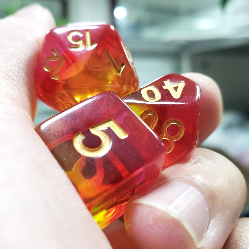 Wholesale Customized 16mm Polyhedral Rounded Corner Translucent Resin Gaming D&D RPG Dice Set